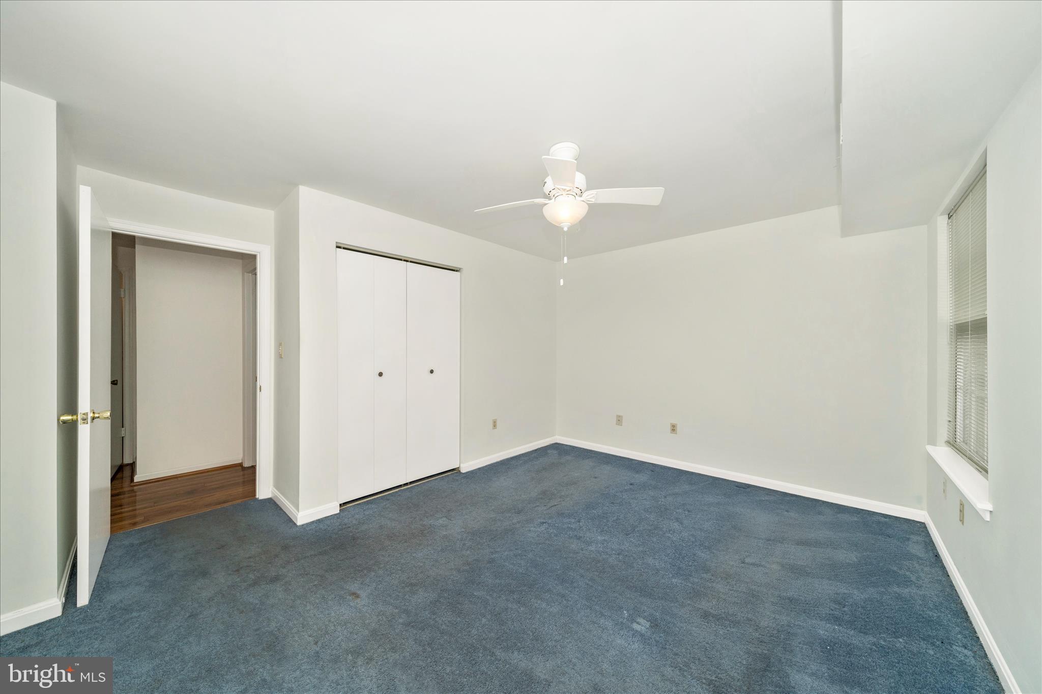 CROMWELL FOUNTAIN - Residential