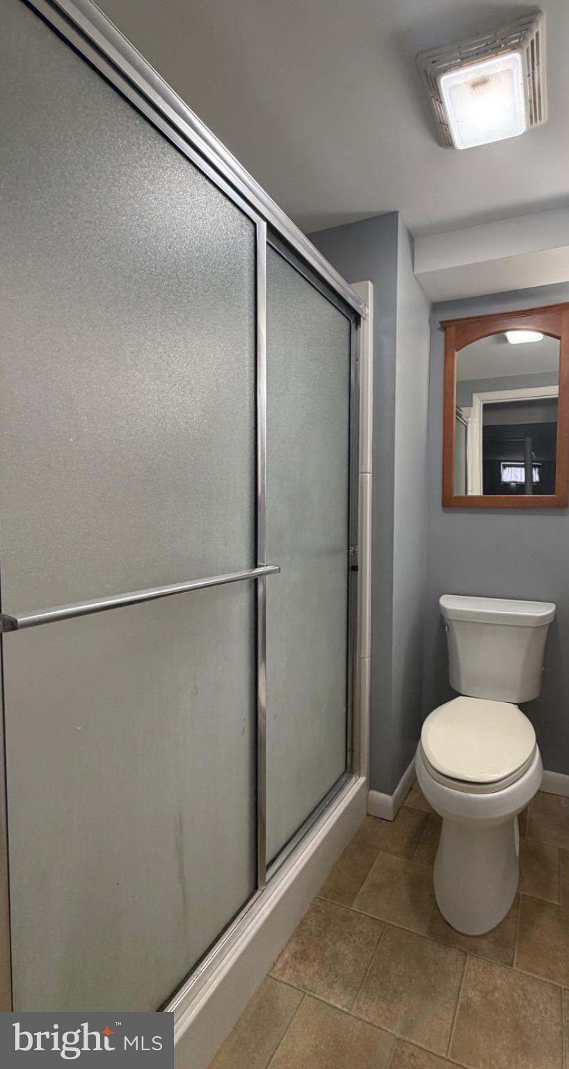 CATONSVILLE MANOR - Residential Lease