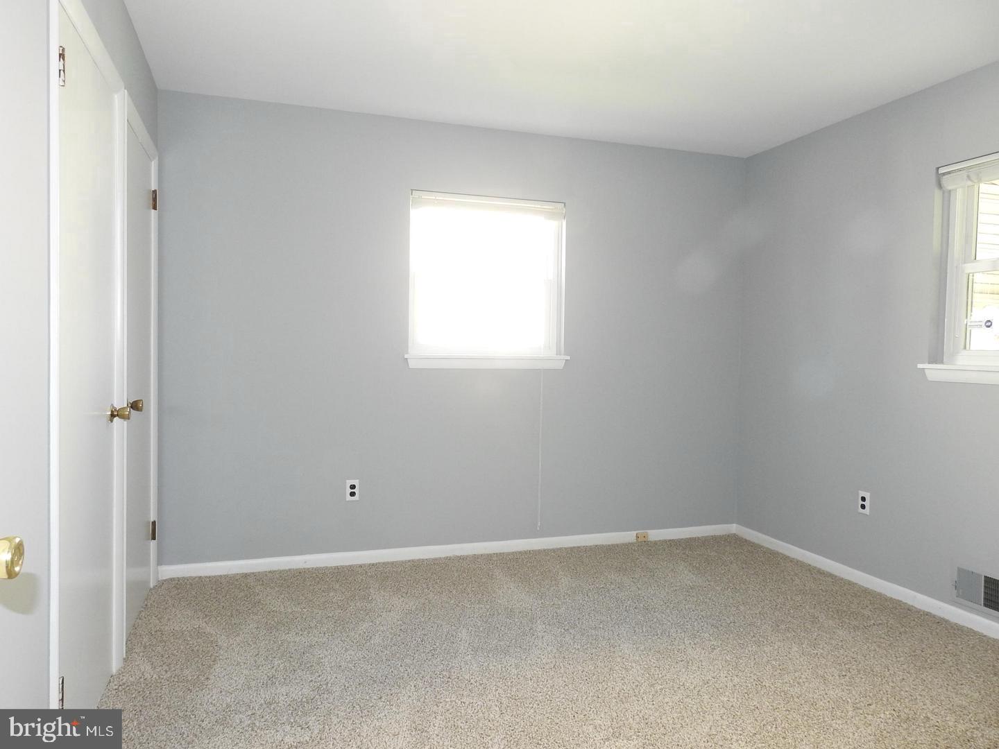 CATONSVILLE MANOR - Residential Lease