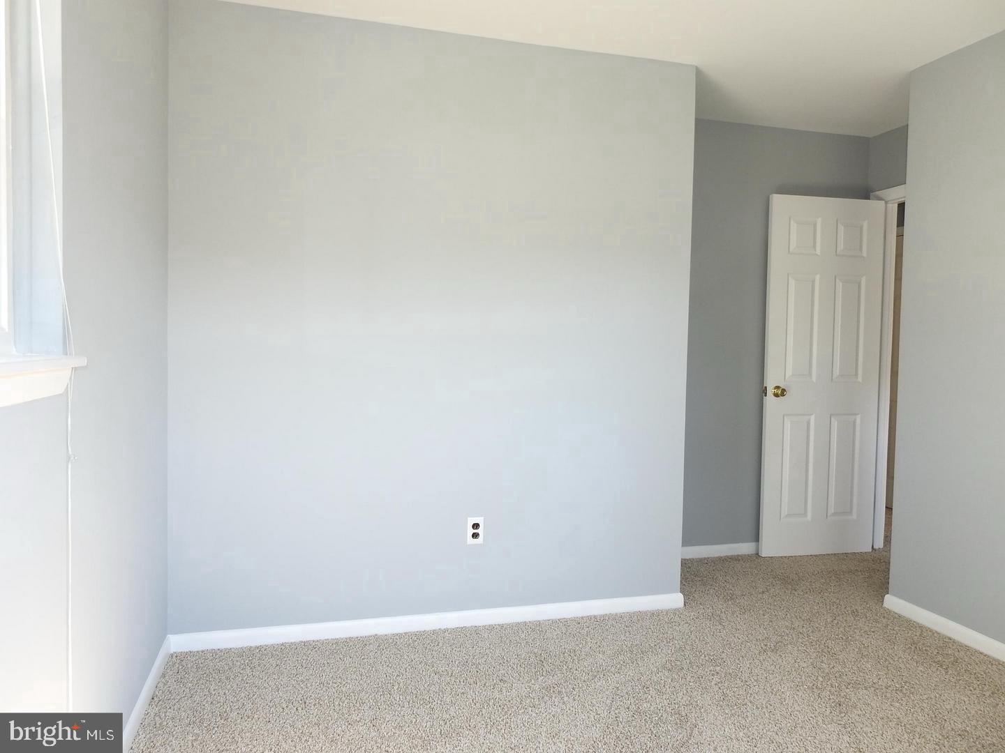 CATONSVILLE MANOR - Residential Lease