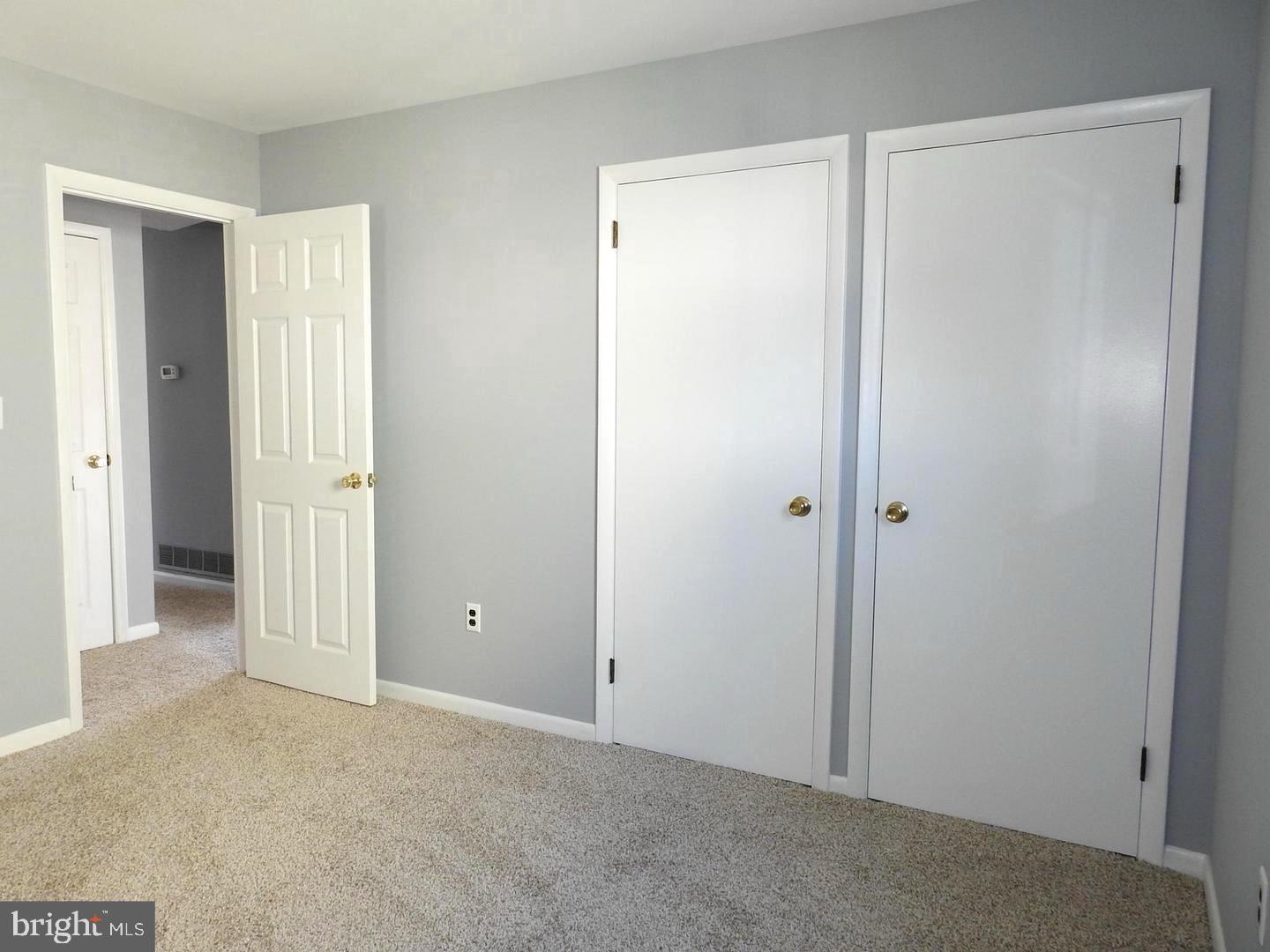 CATONSVILLE MANOR - Residential Lease