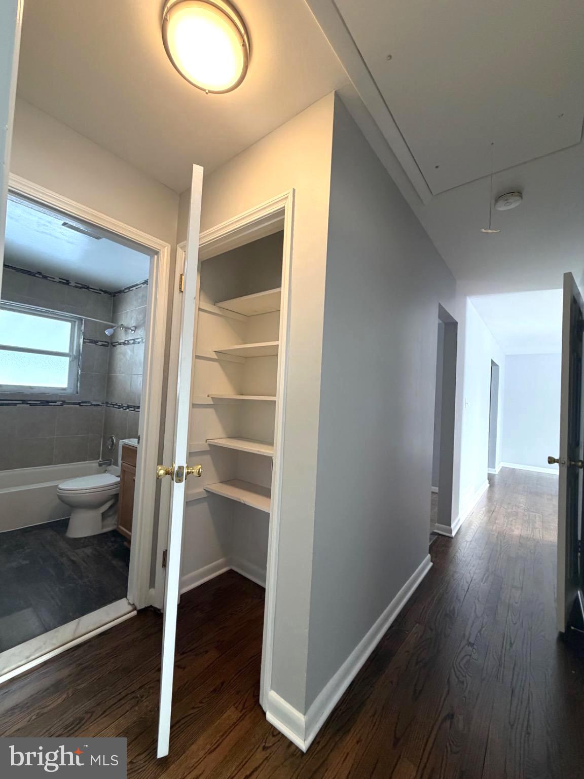 CATONSVILLE MANOR - Residential Lease