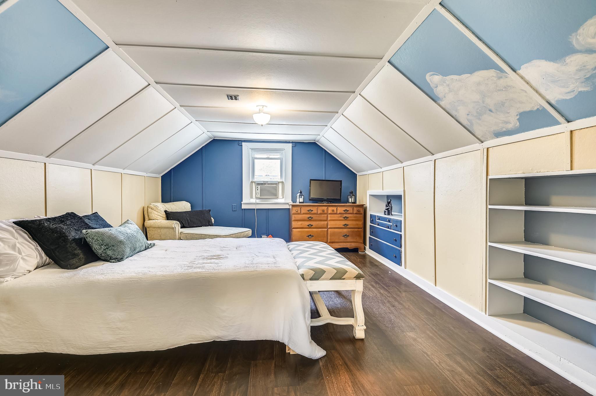 OVERLEA - Residential