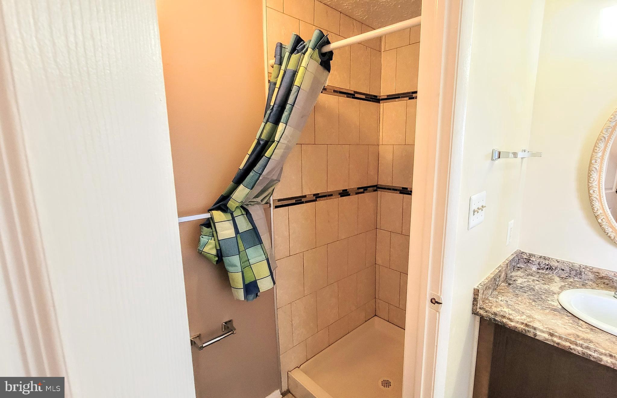 CENTRAL PARK - Residential Lease