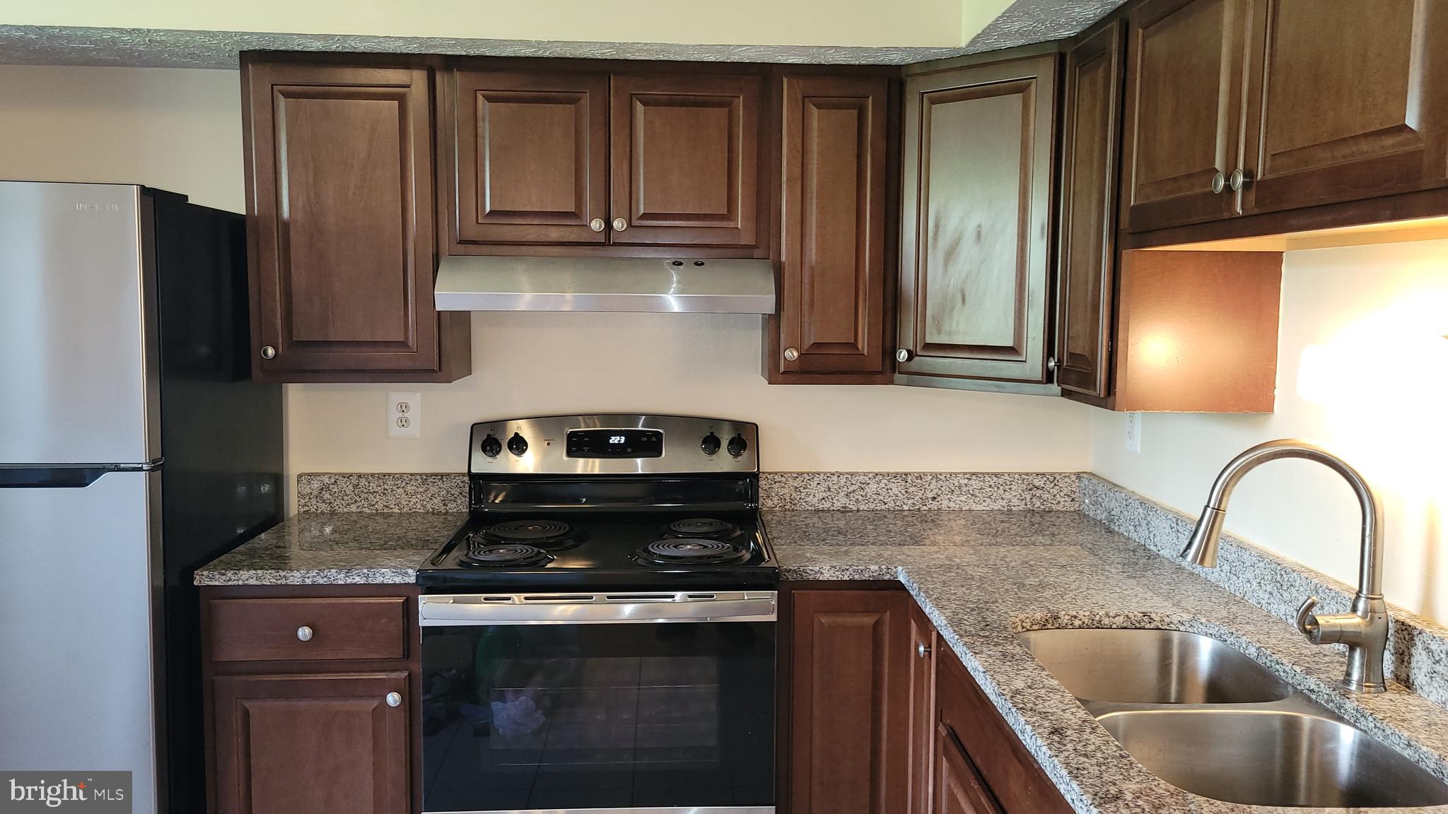 CENTRAL PARK - Residential Lease