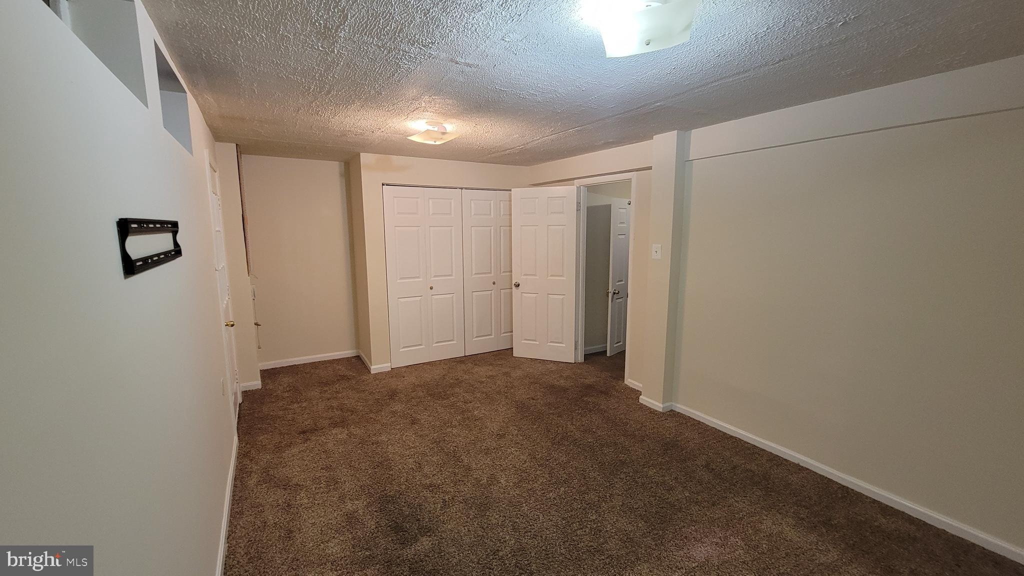 CENTRAL PARK - Residential Lease