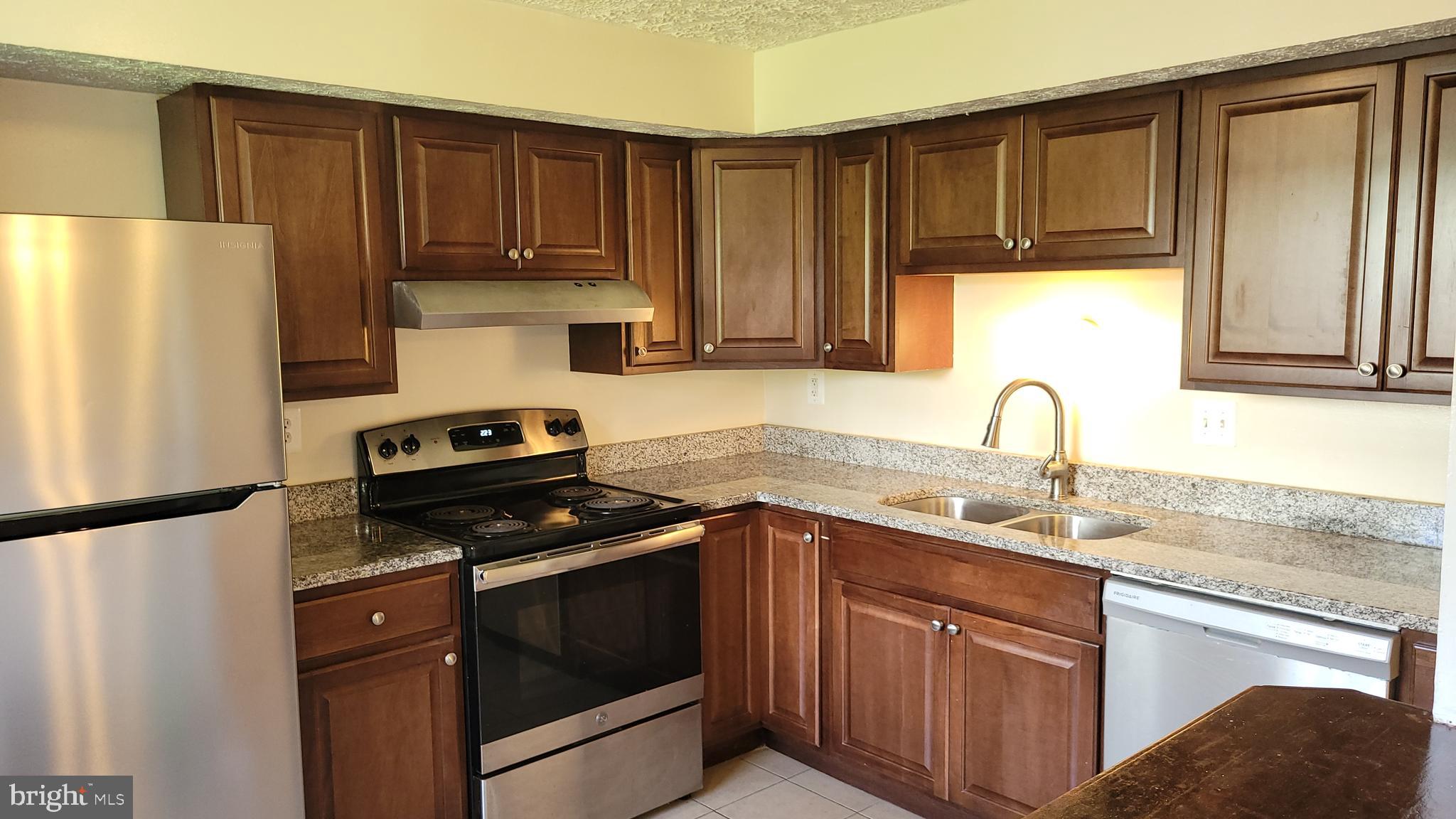 CENTRAL PARK - Residential Lease