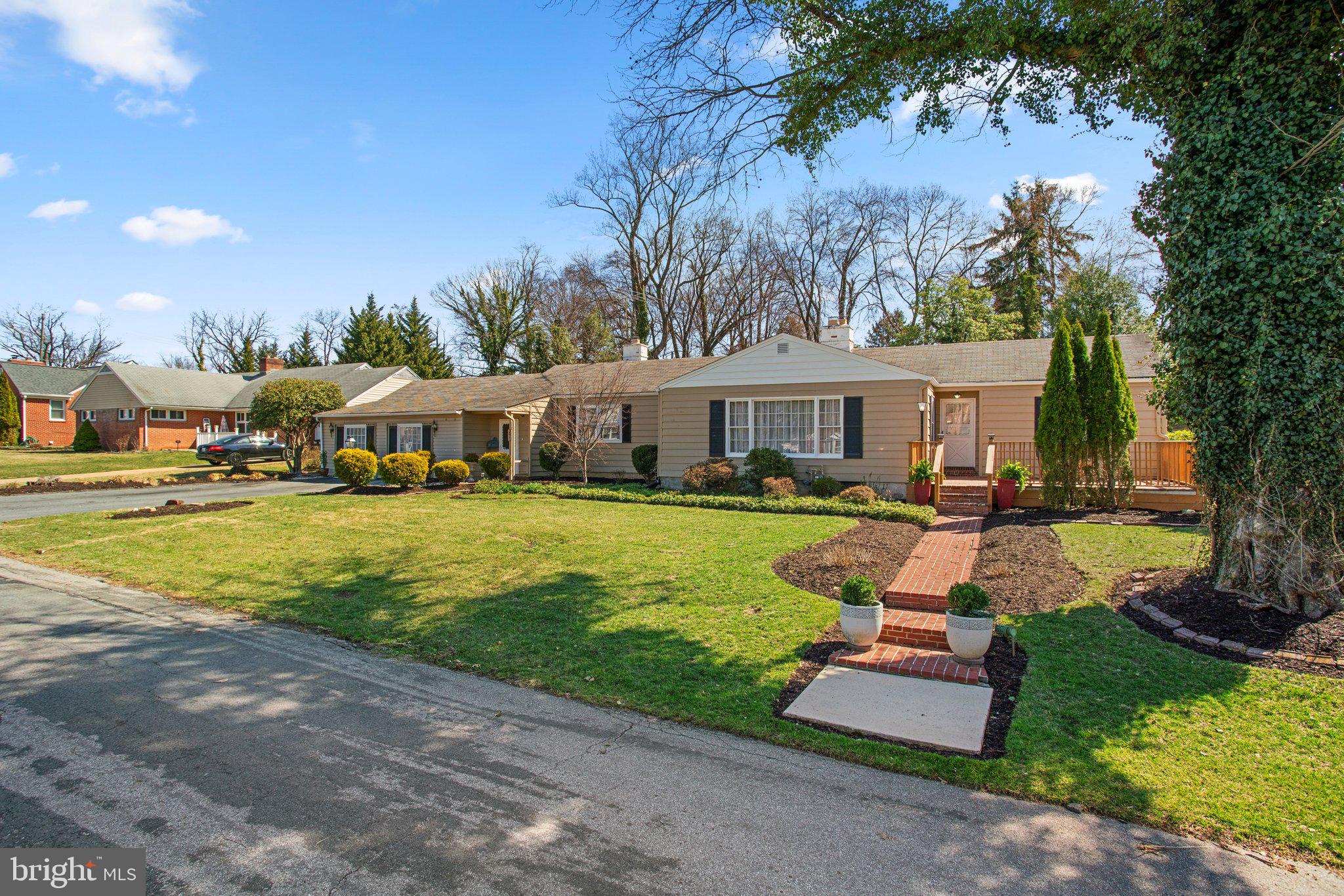 STONEYBROOK - Residential