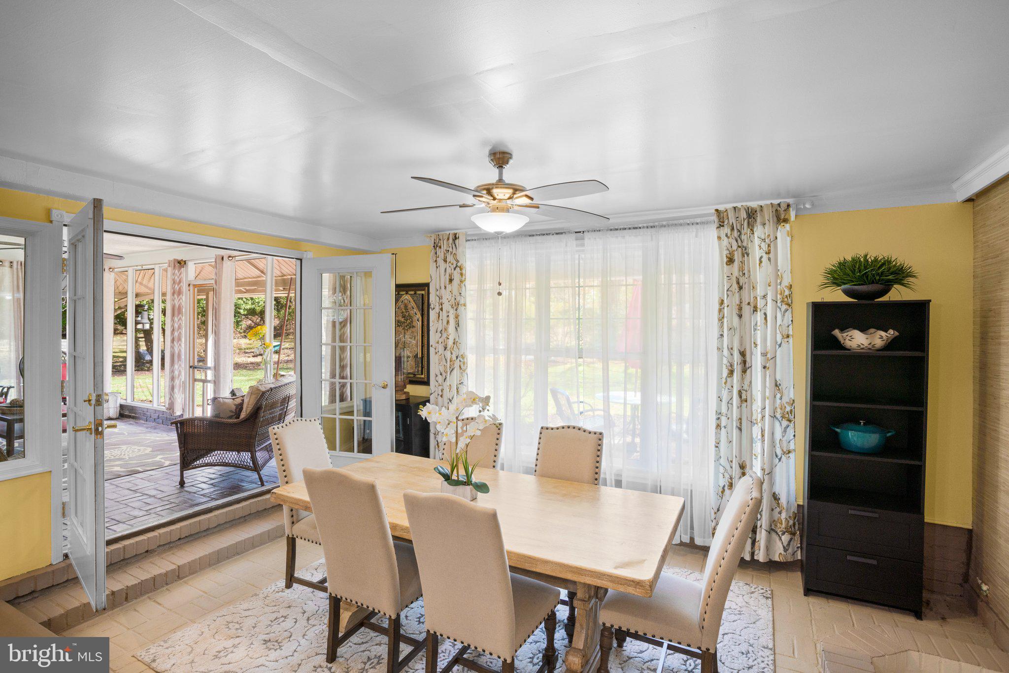 STONEYBROOK - Residential