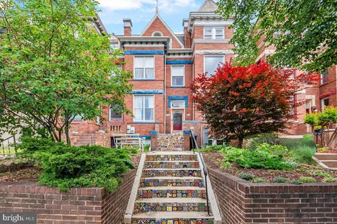 MLS: DCDC2262920