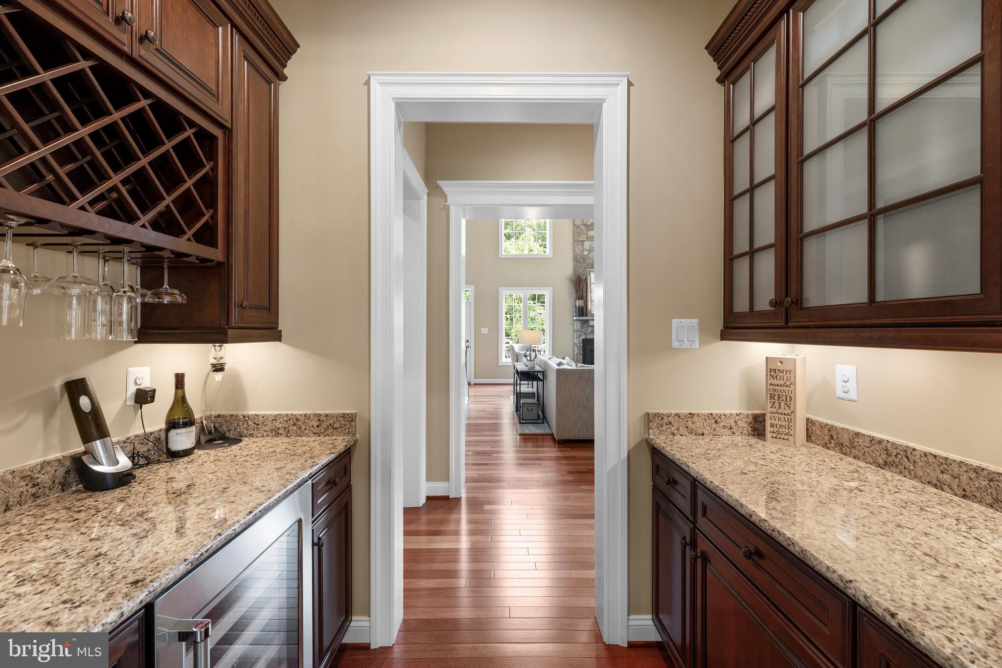 RIVERWOOD - Residential