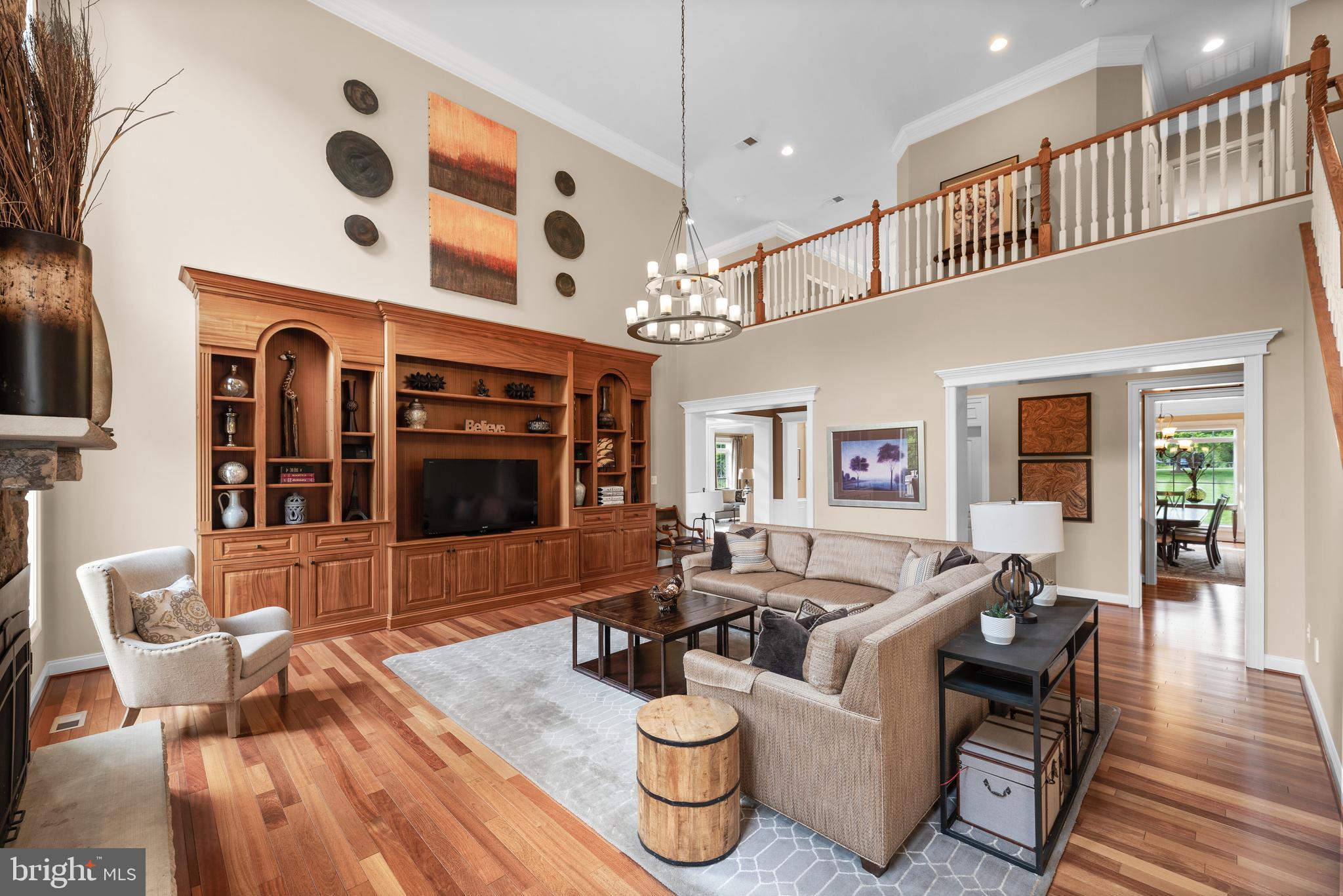 RIVERWOOD - Residential