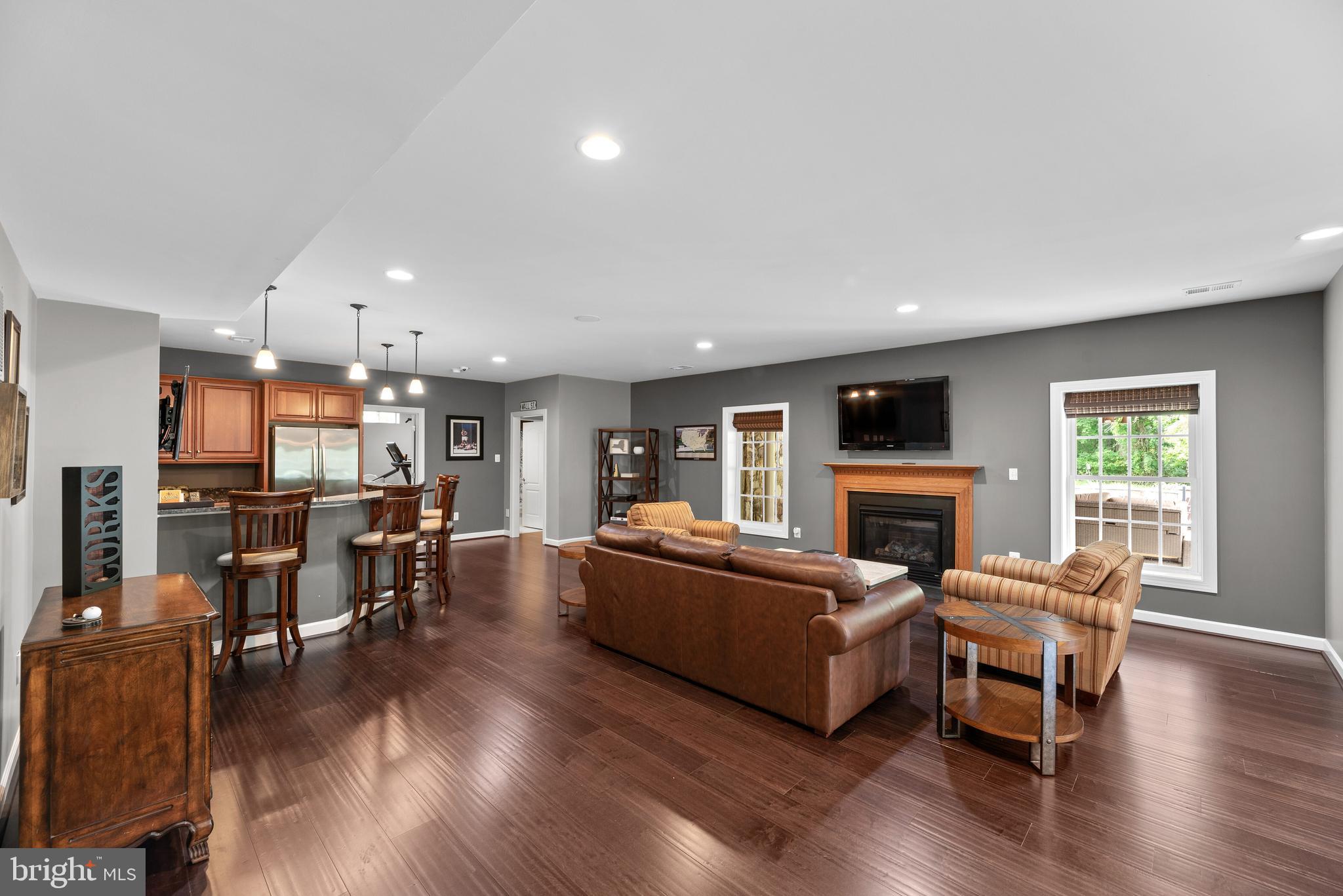 RIVERWOOD - Residential