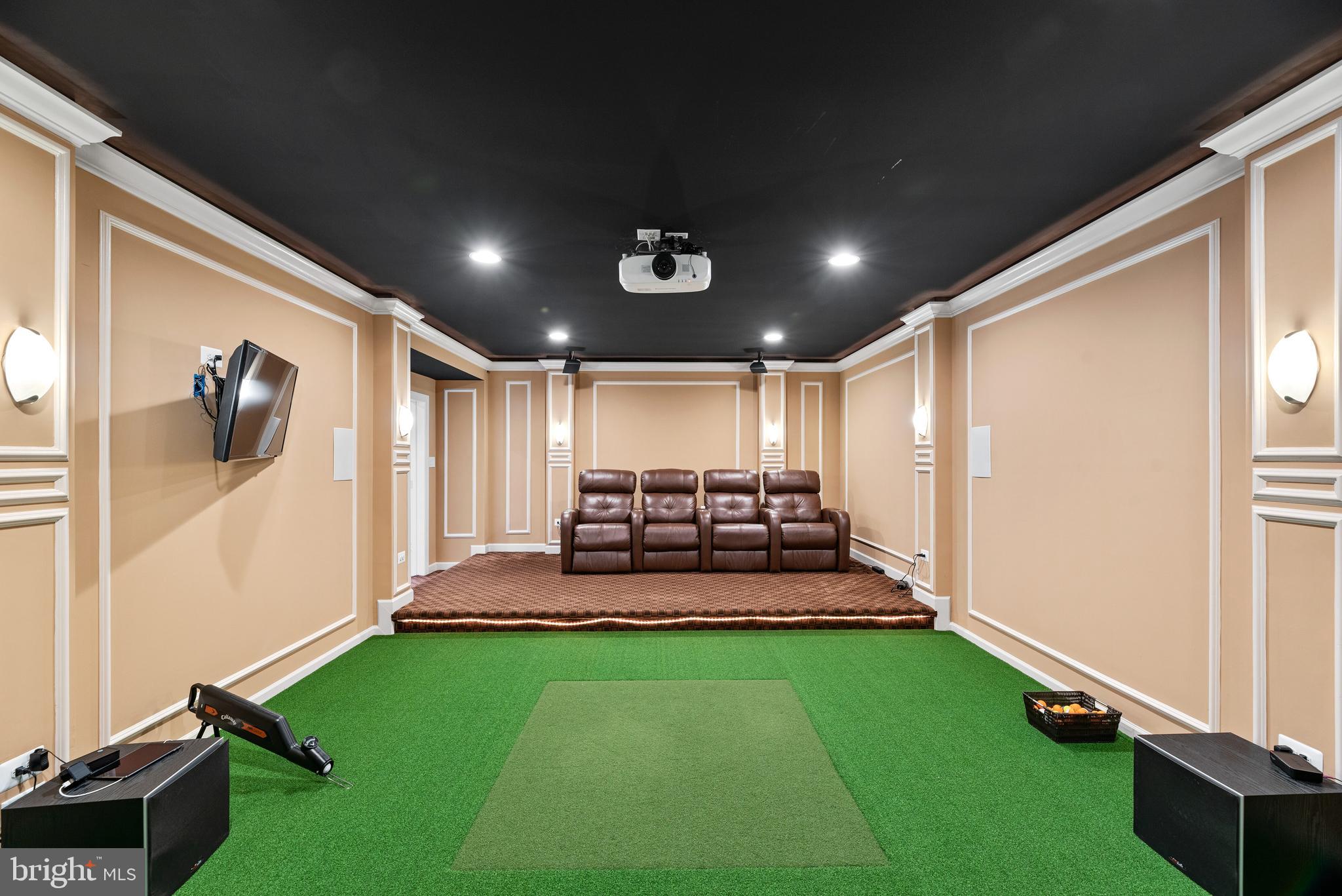 RIVERWOOD - Residential