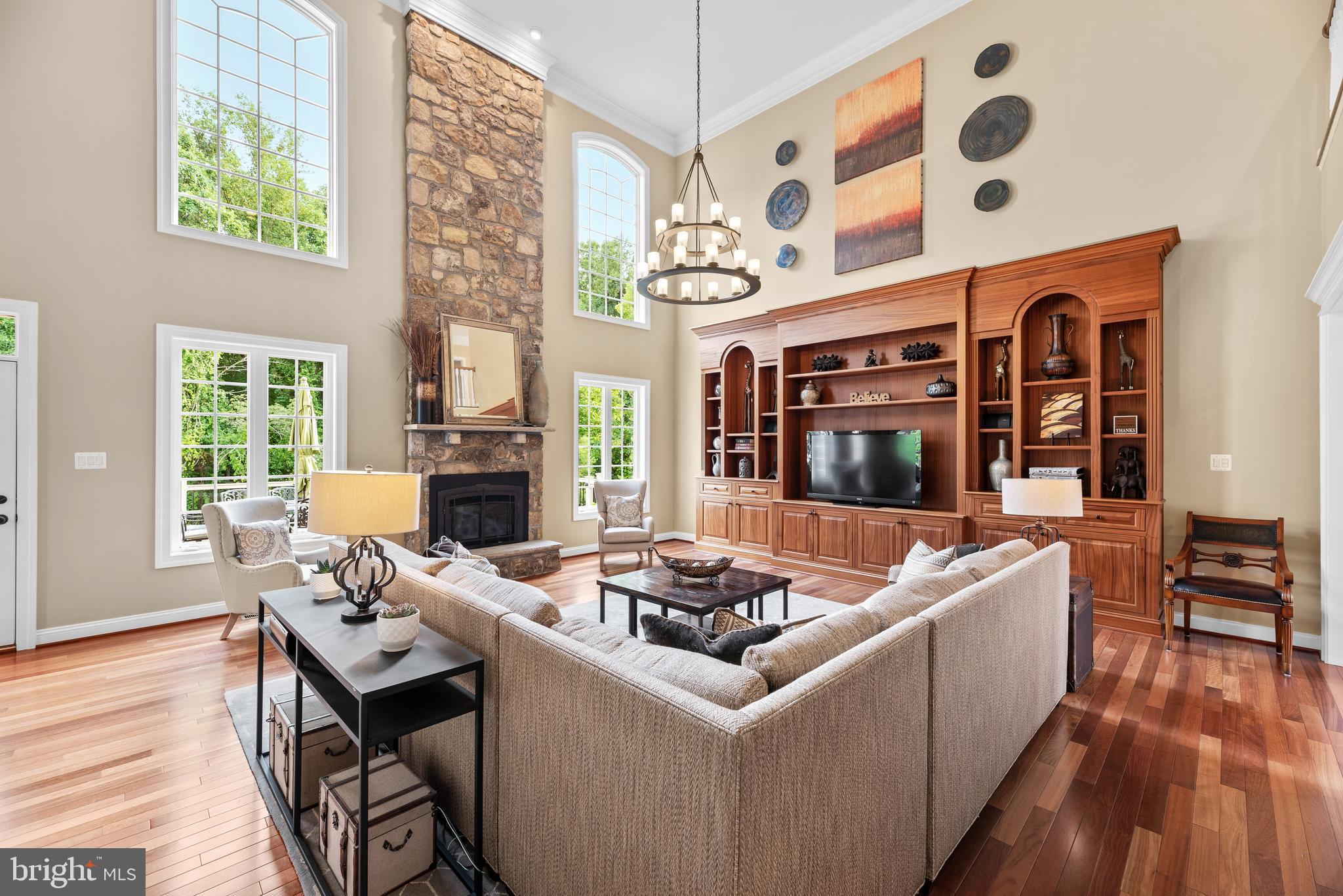 RIVERWOOD - Residential