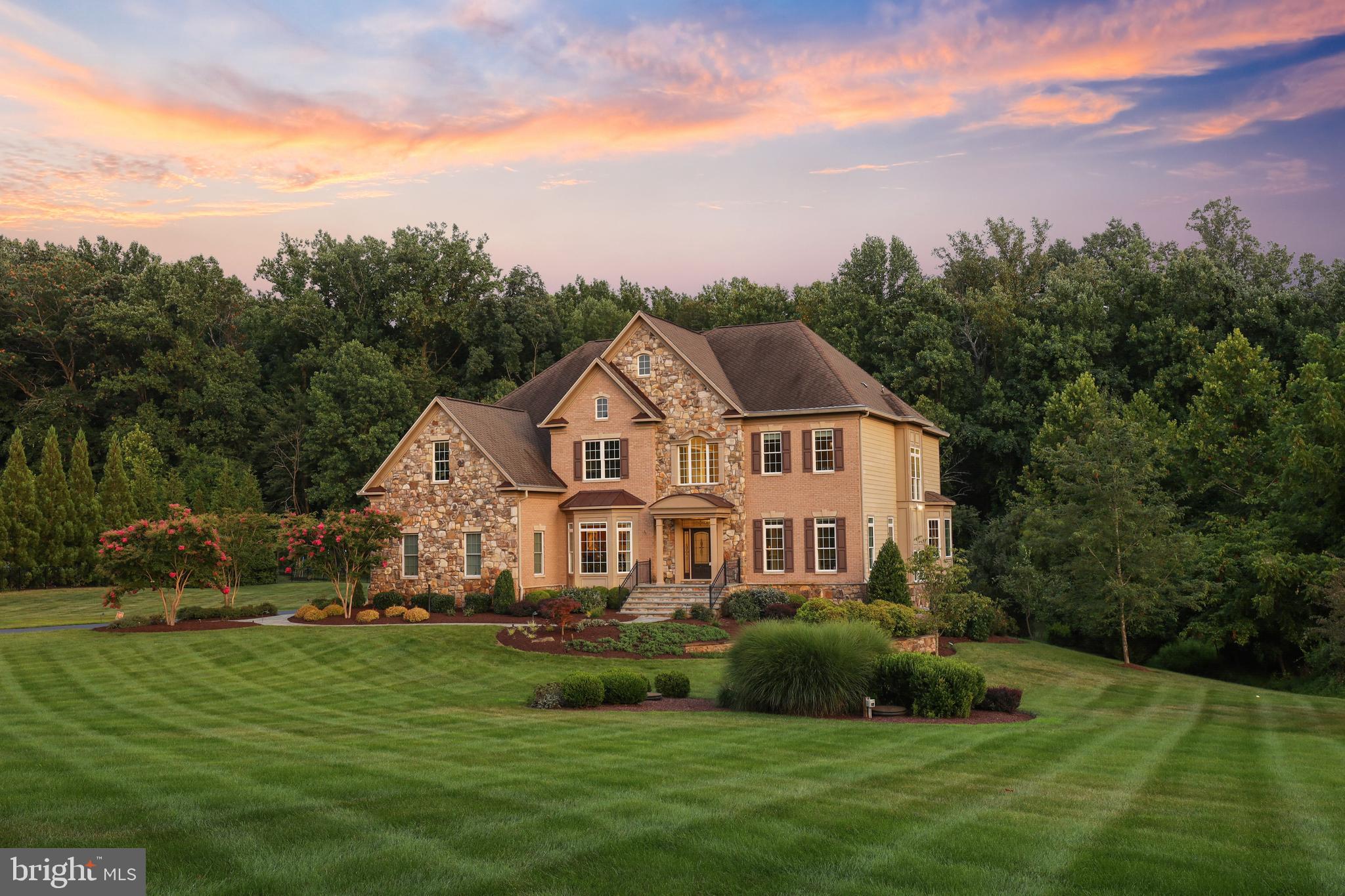 RIVERWOOD - Residential