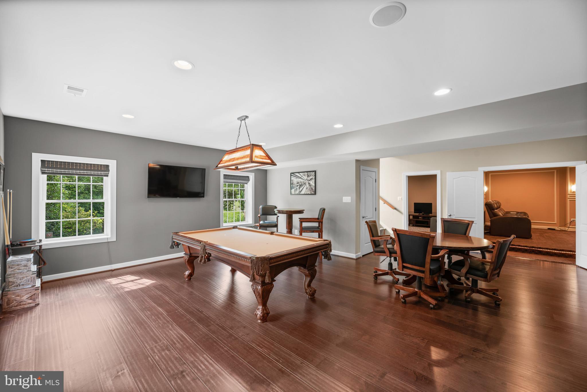 RIVERWOOD - Residential