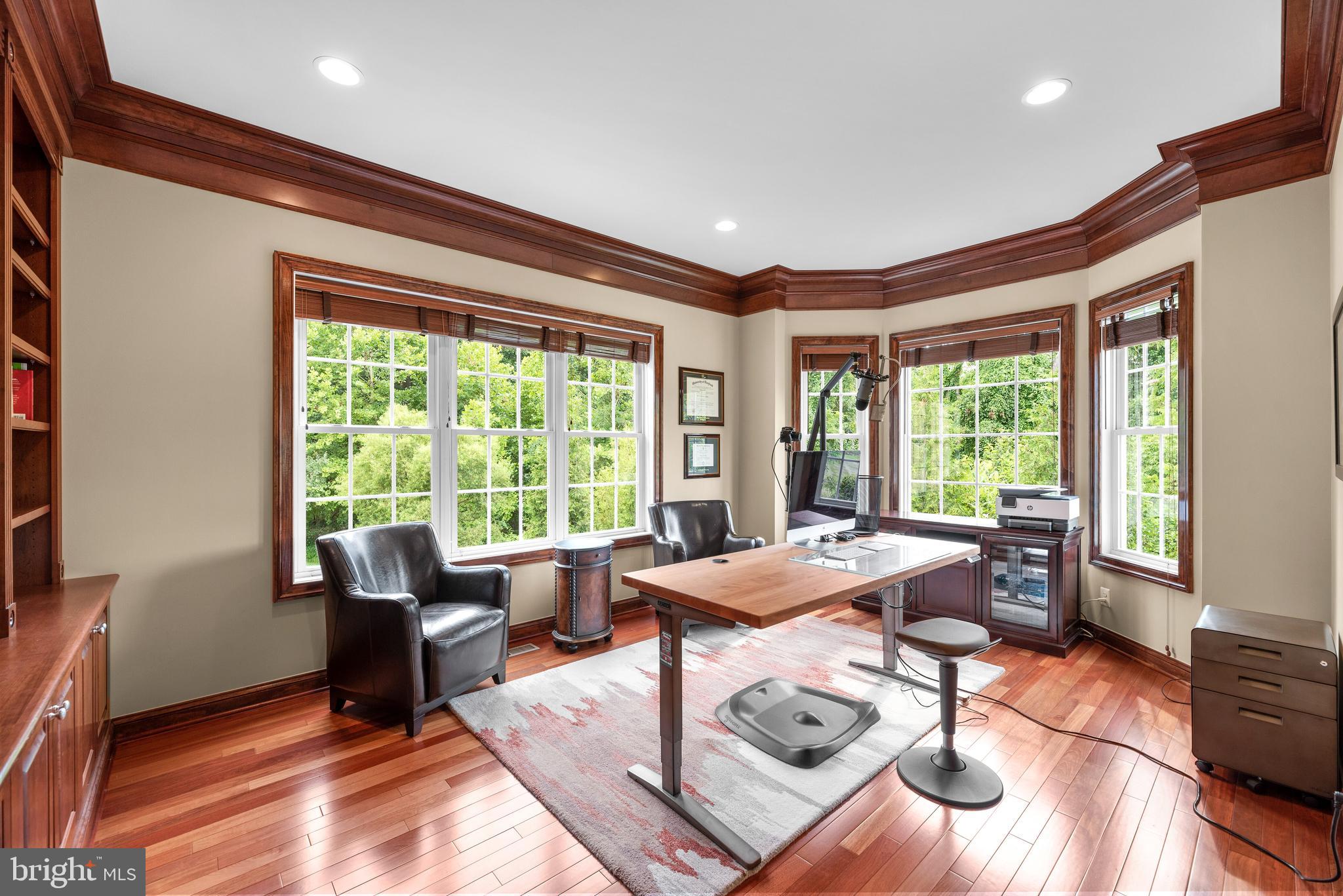 RIVERWOOD - Residential