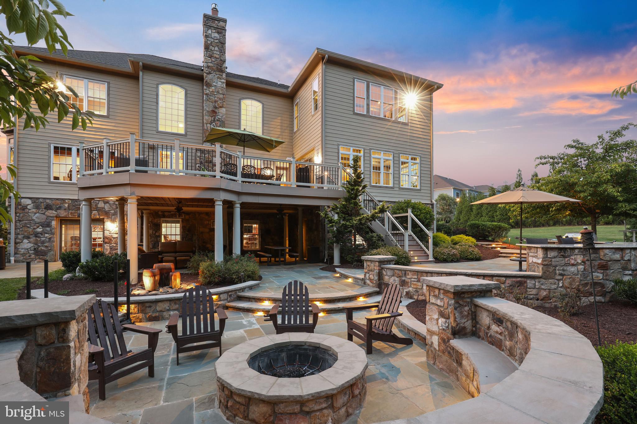 RIVERWOOD - Residential