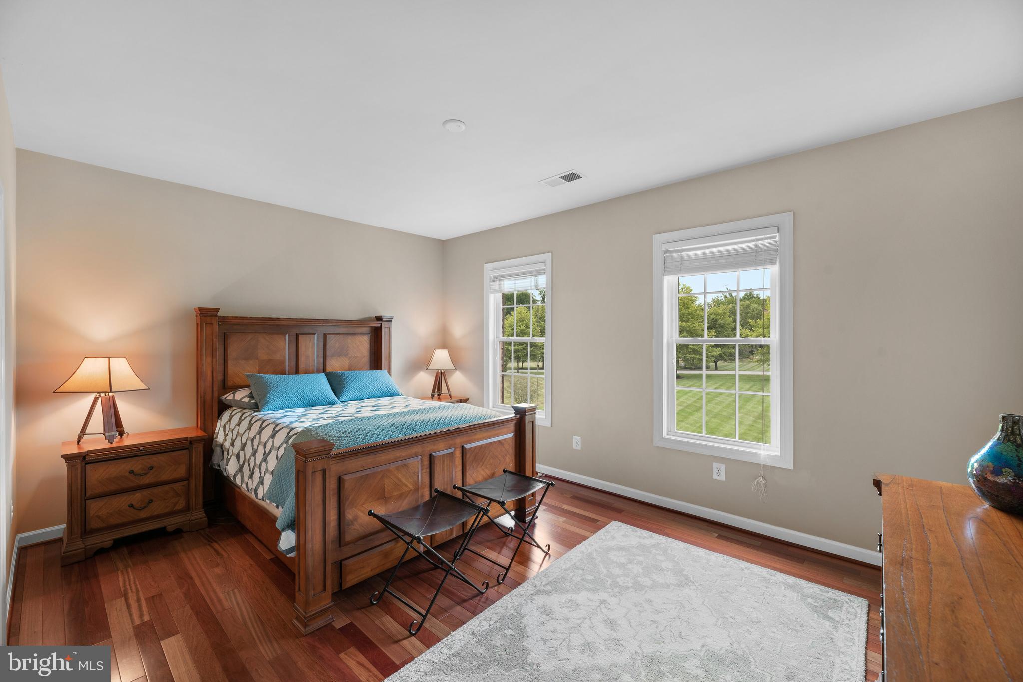 RIVERWOOD - Residential