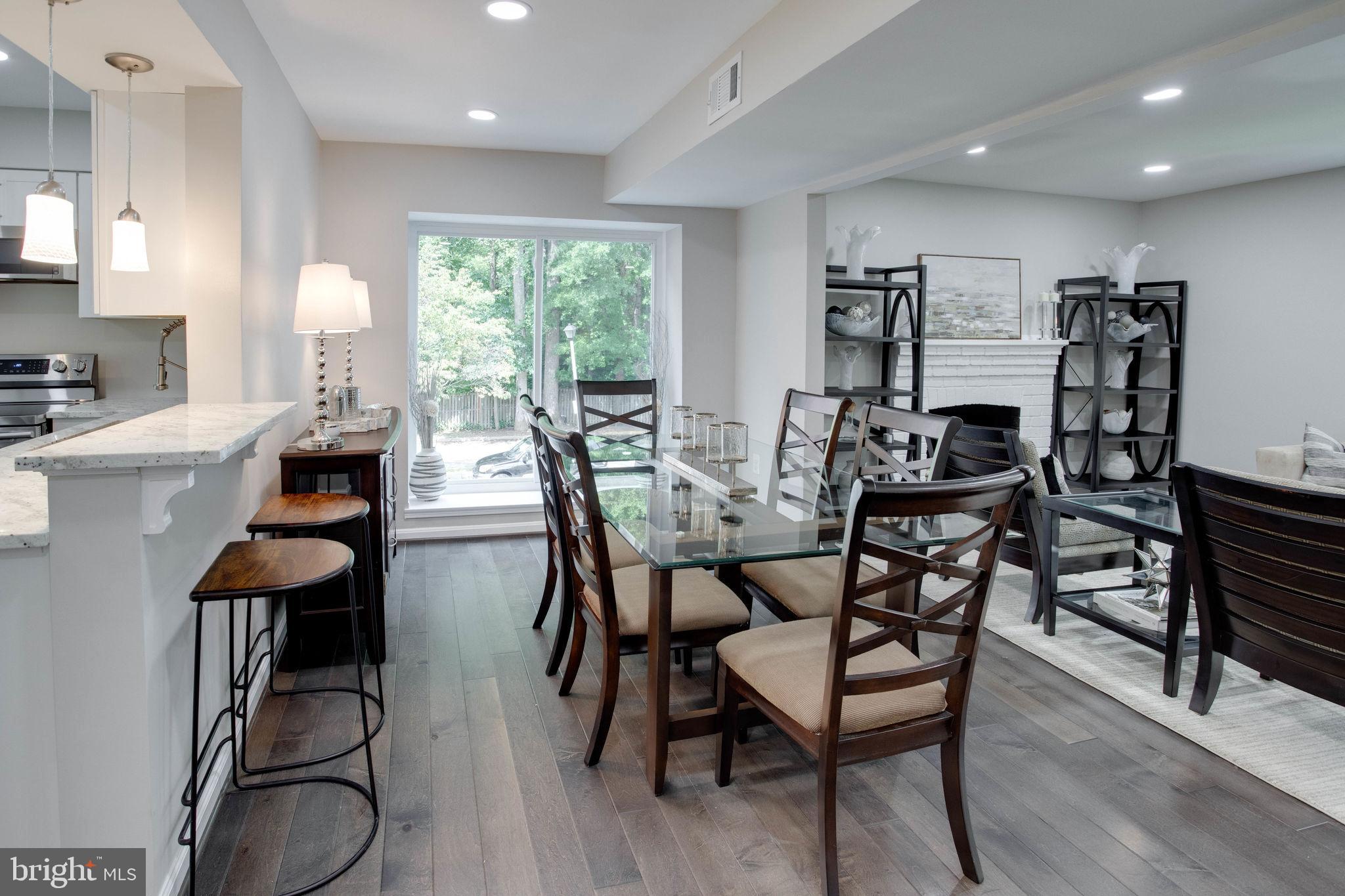 FAIRFAX PLAZA TOWNHOUSES - Residential