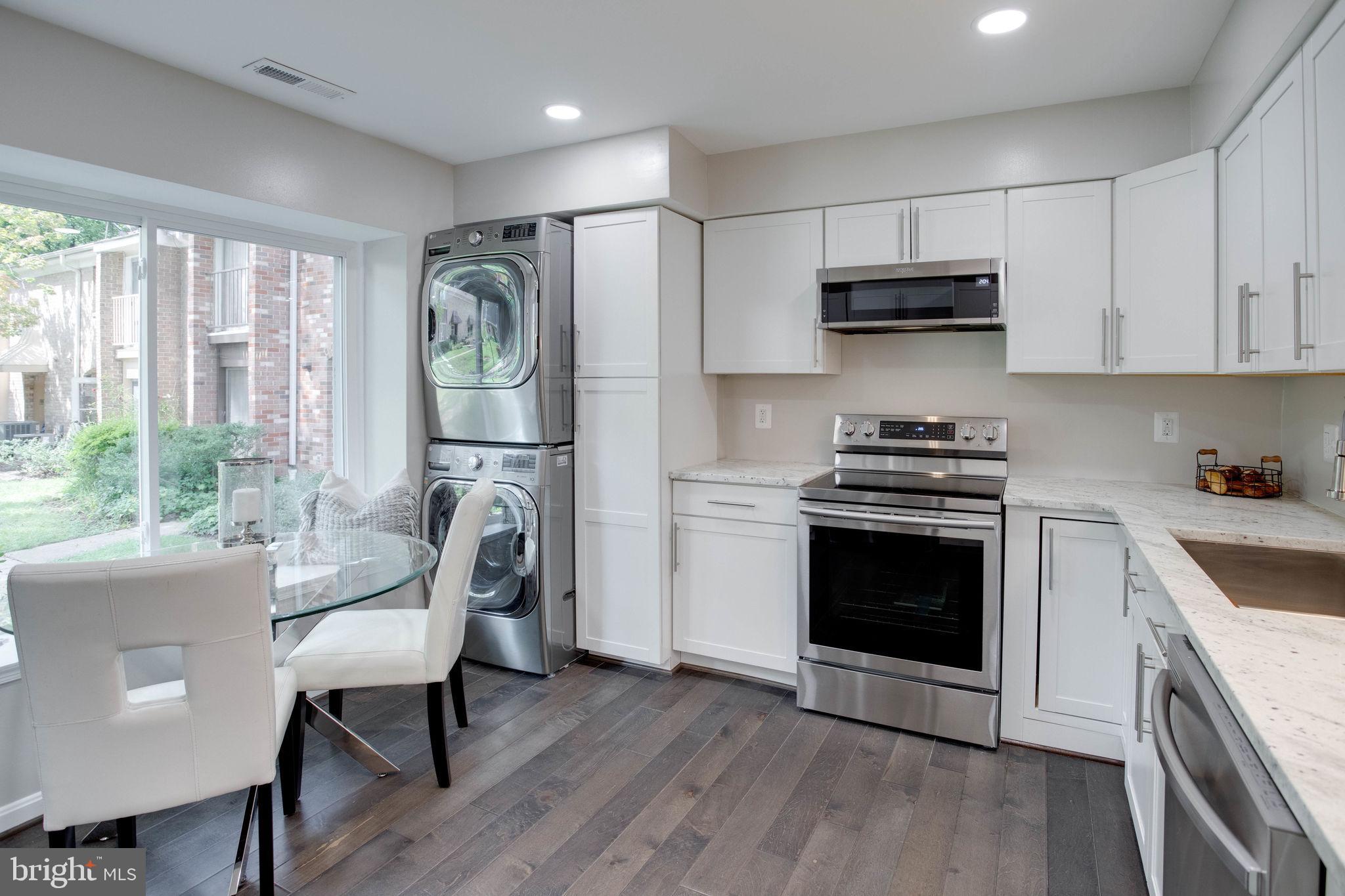 FAIRFAX PLAZA TOWNHOUSES - Residential