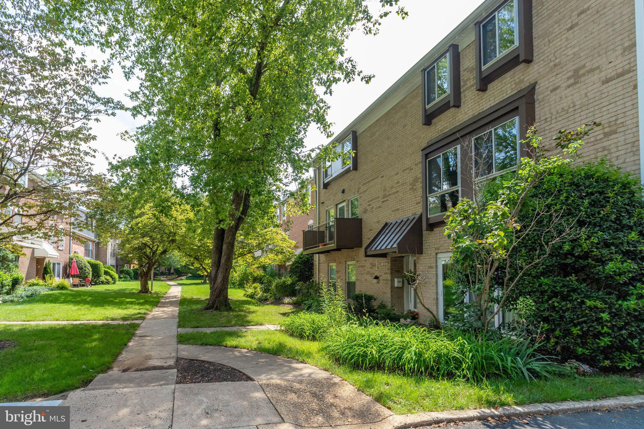 FAIRFAX PLAZA TOWNHOUSES - Residential