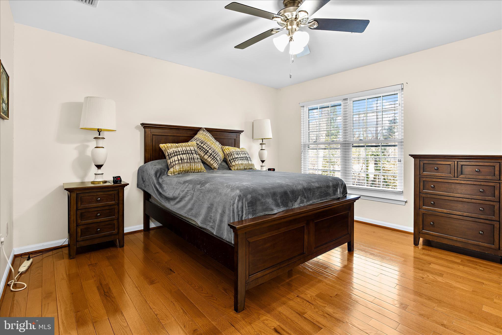 FOUR SEASONS ESTATES - Residential