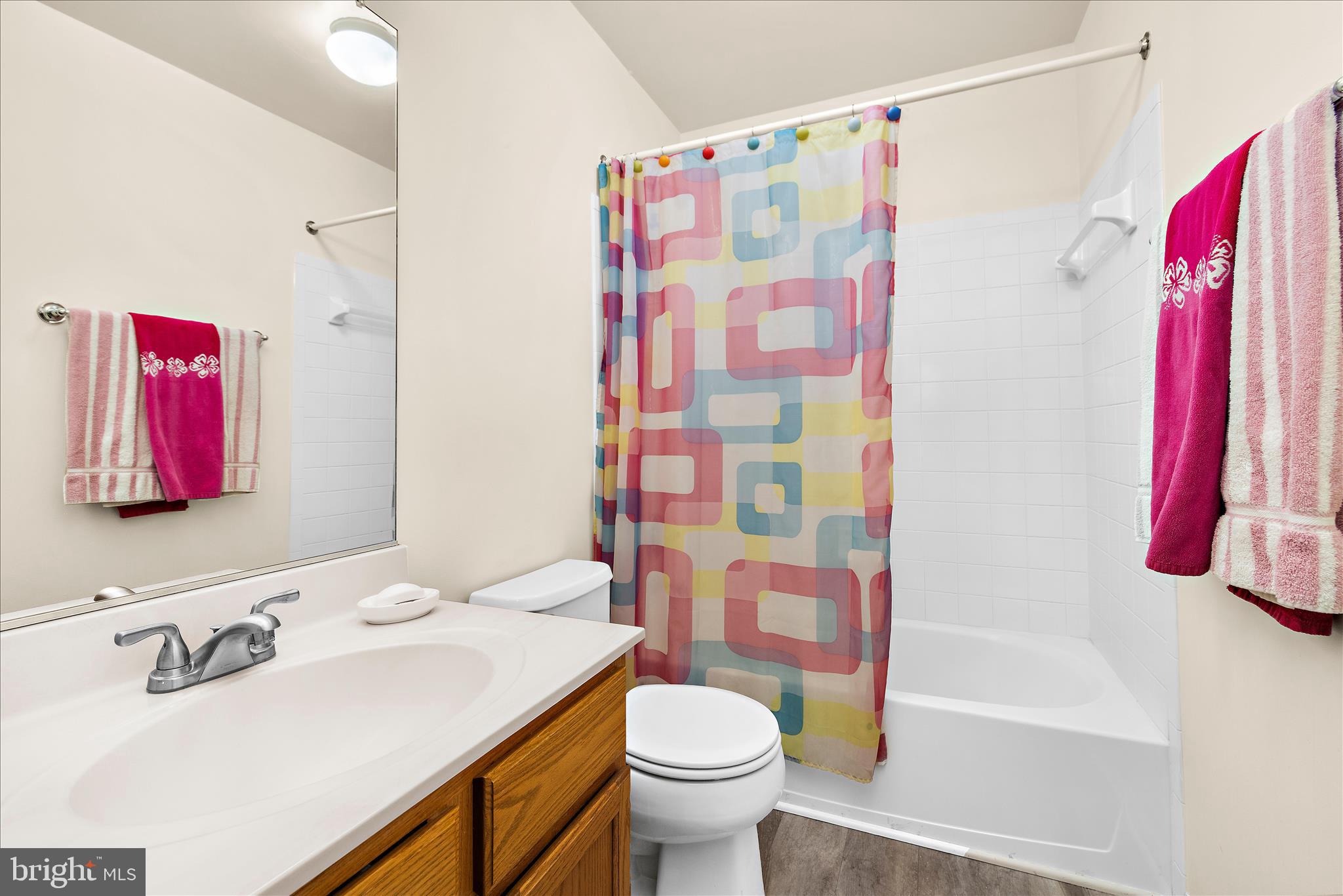 FOUR SEASONS ESTATES - Residential