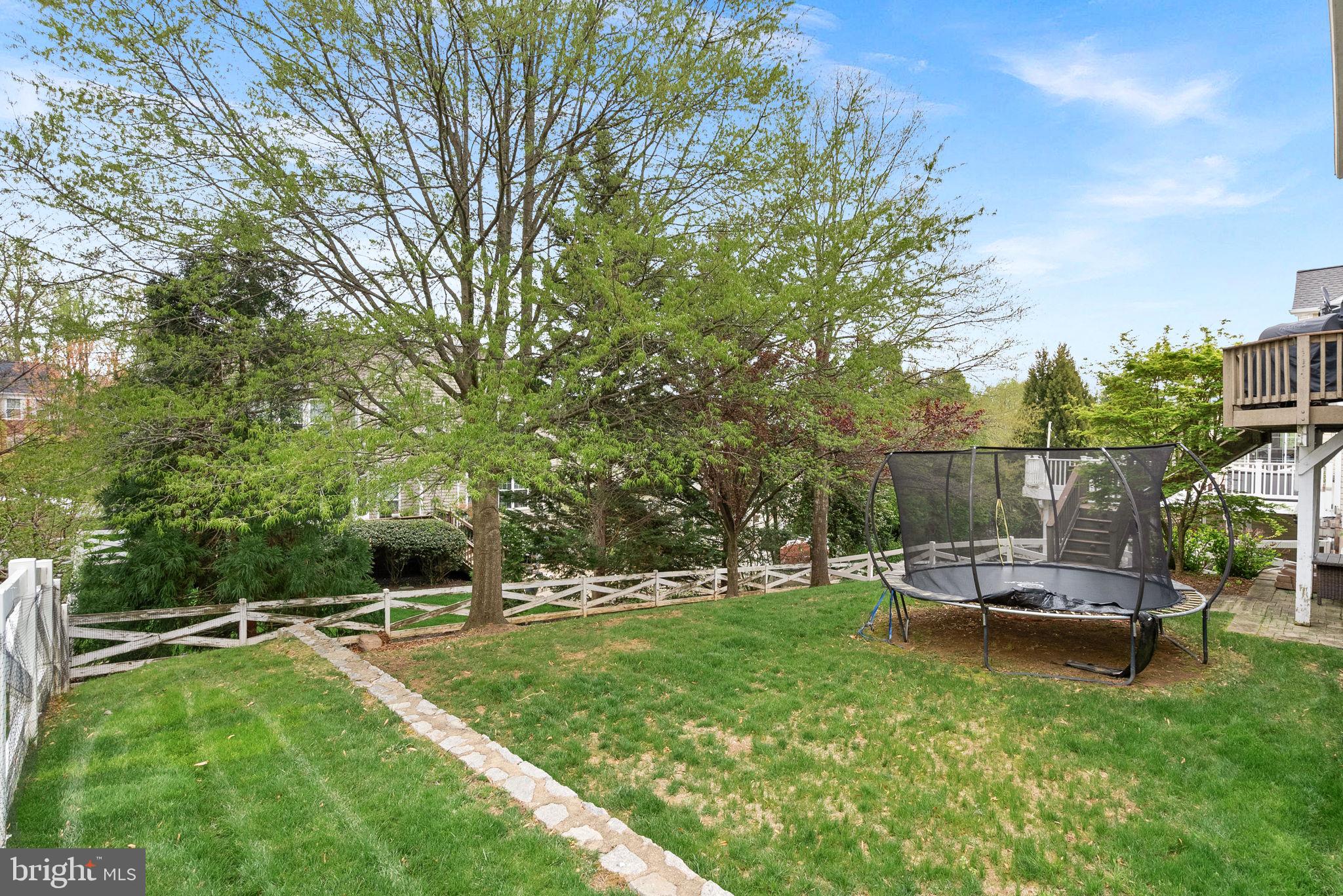 LAUREL HILL LANDBAY - Residential