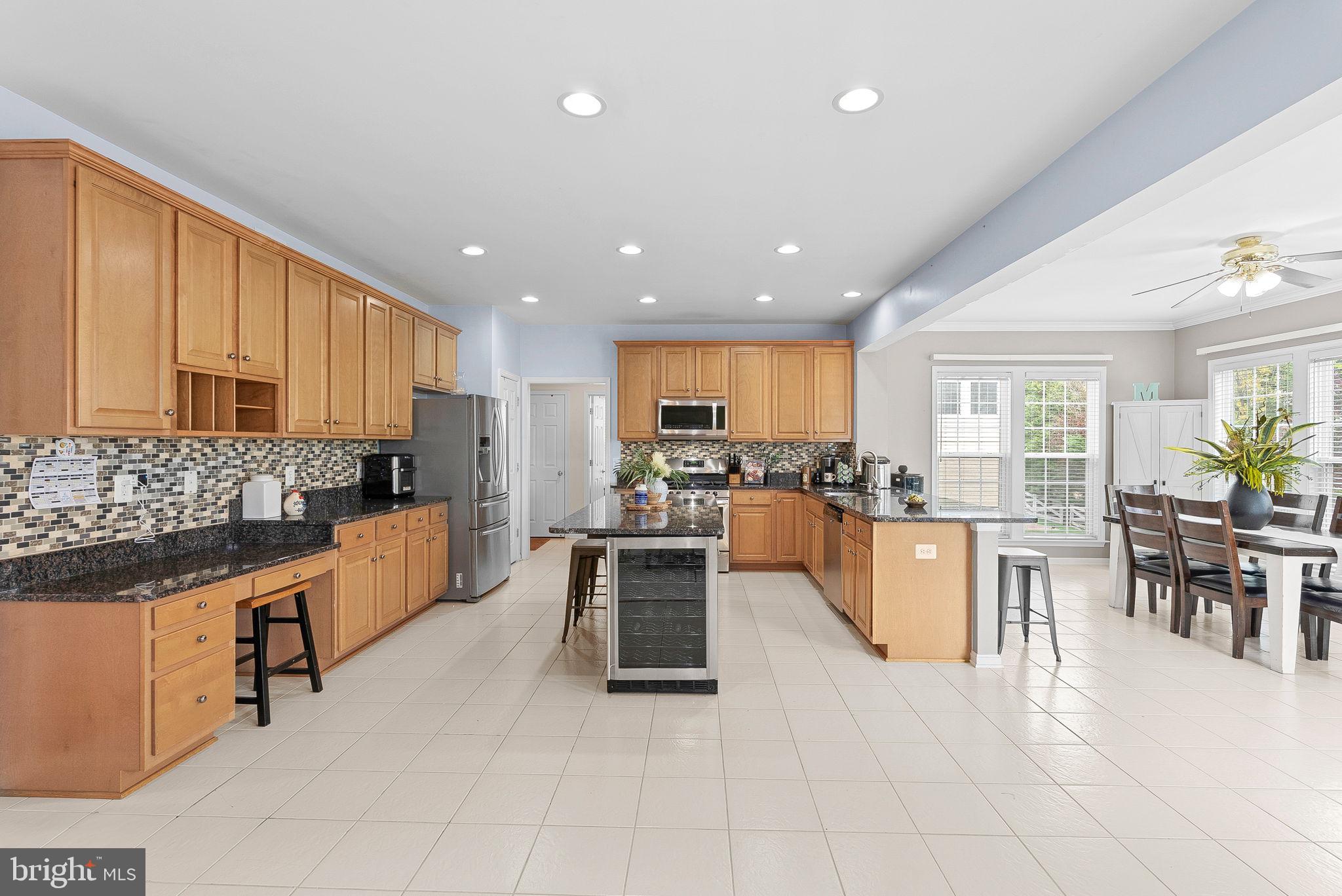 LAUREL HILL LANDBAY - Residential