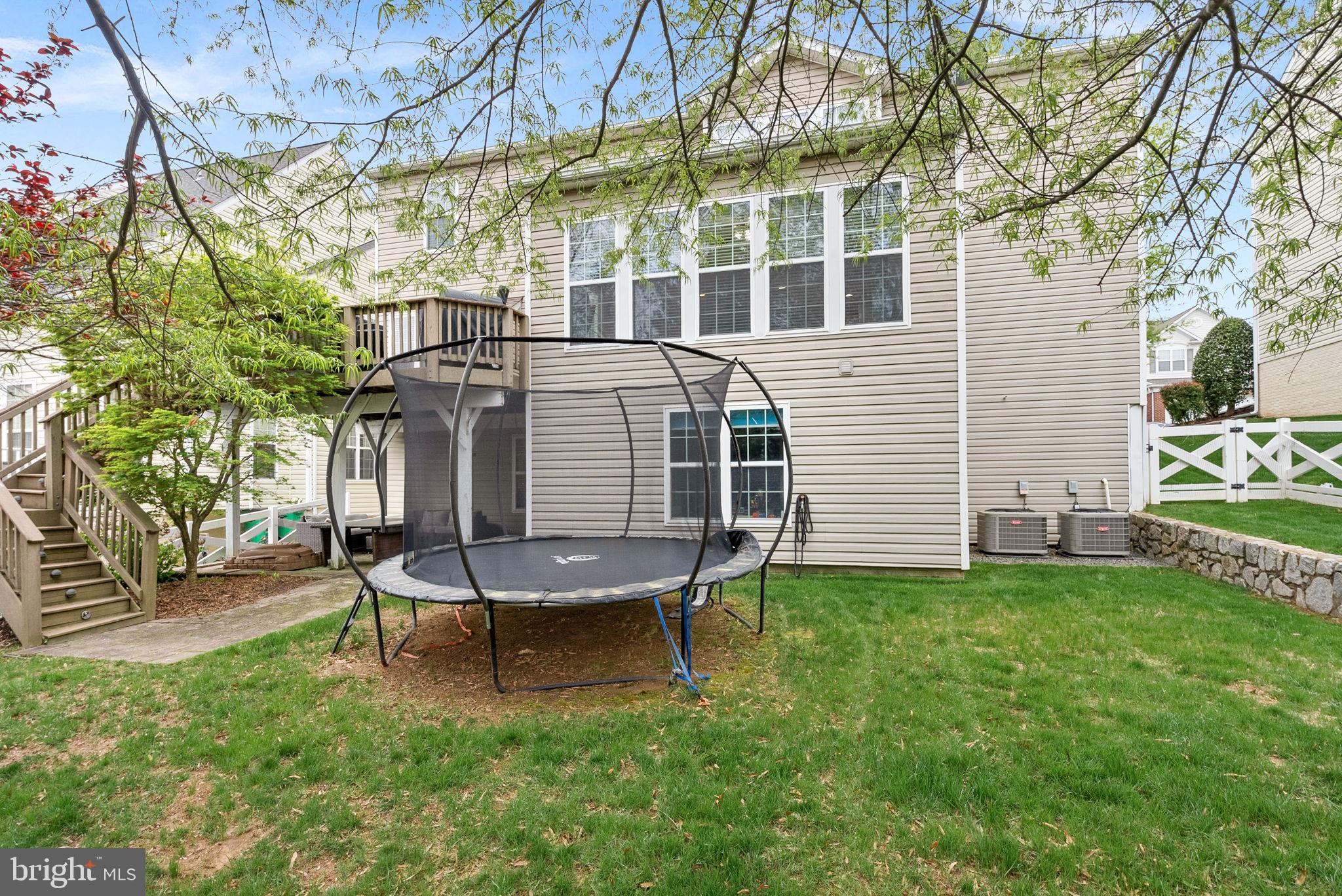 LAUREL HILL LANDBAY - Residential