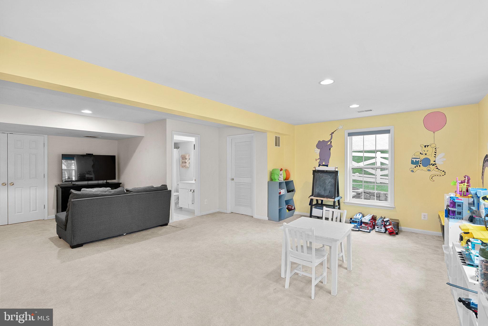 LAUREL HILL LANDBAY - Residential