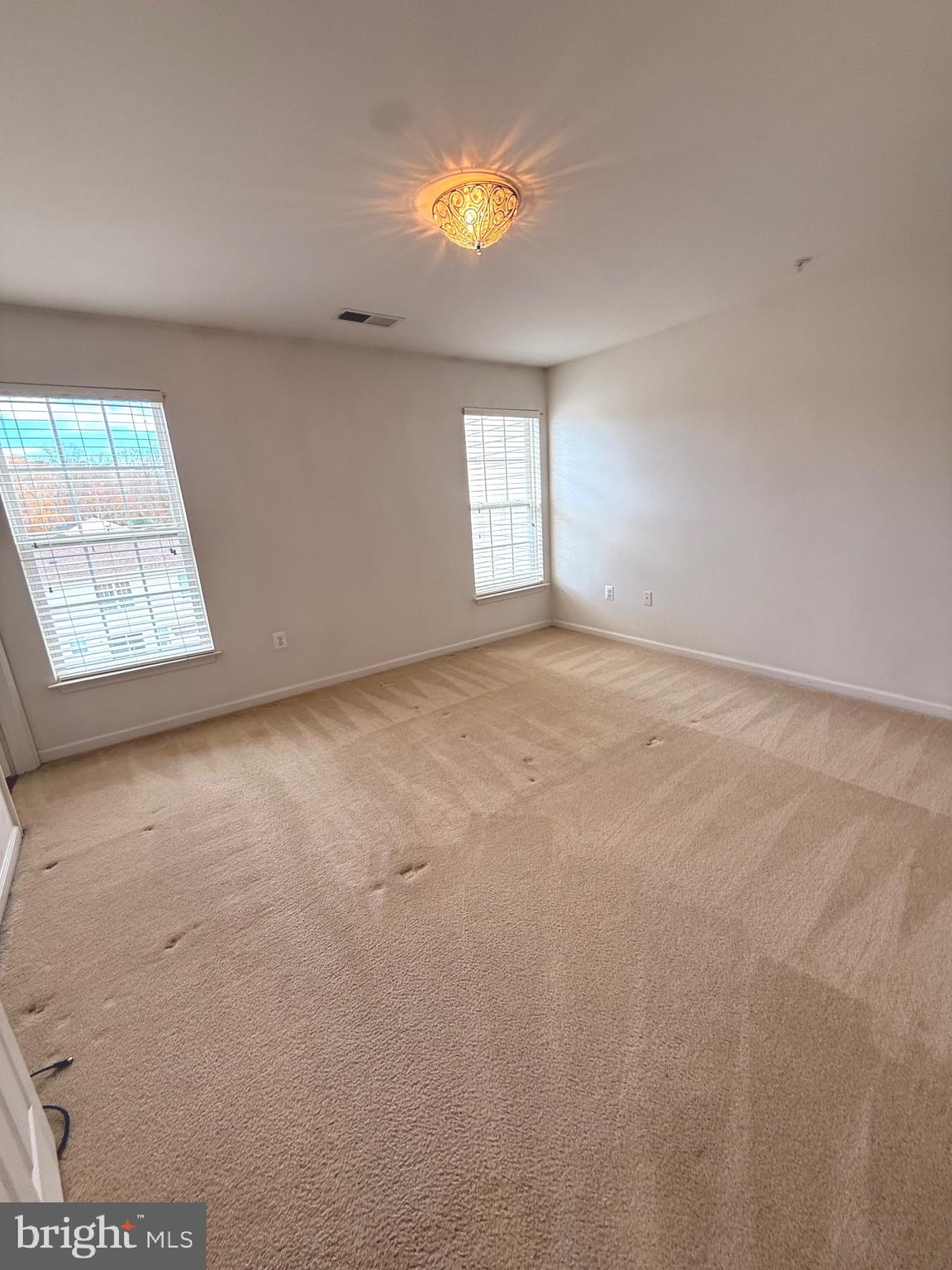 WESTBURY PUB - Residential