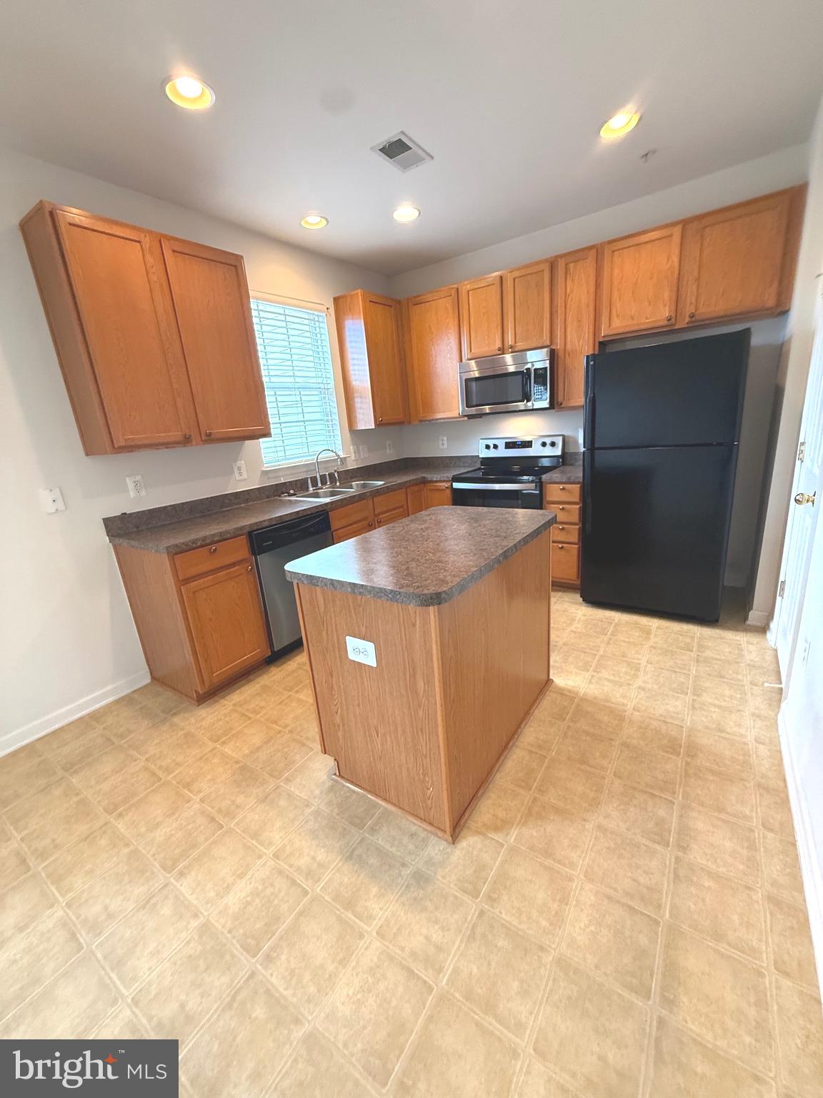 WESTBURY PUB - Residential