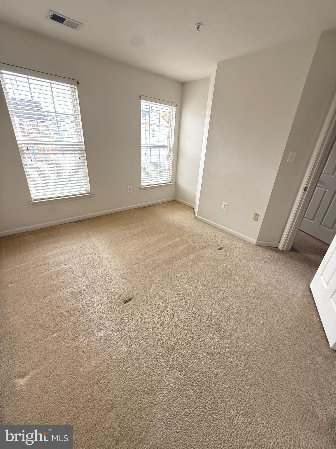 WESTBURY PUB - Residential