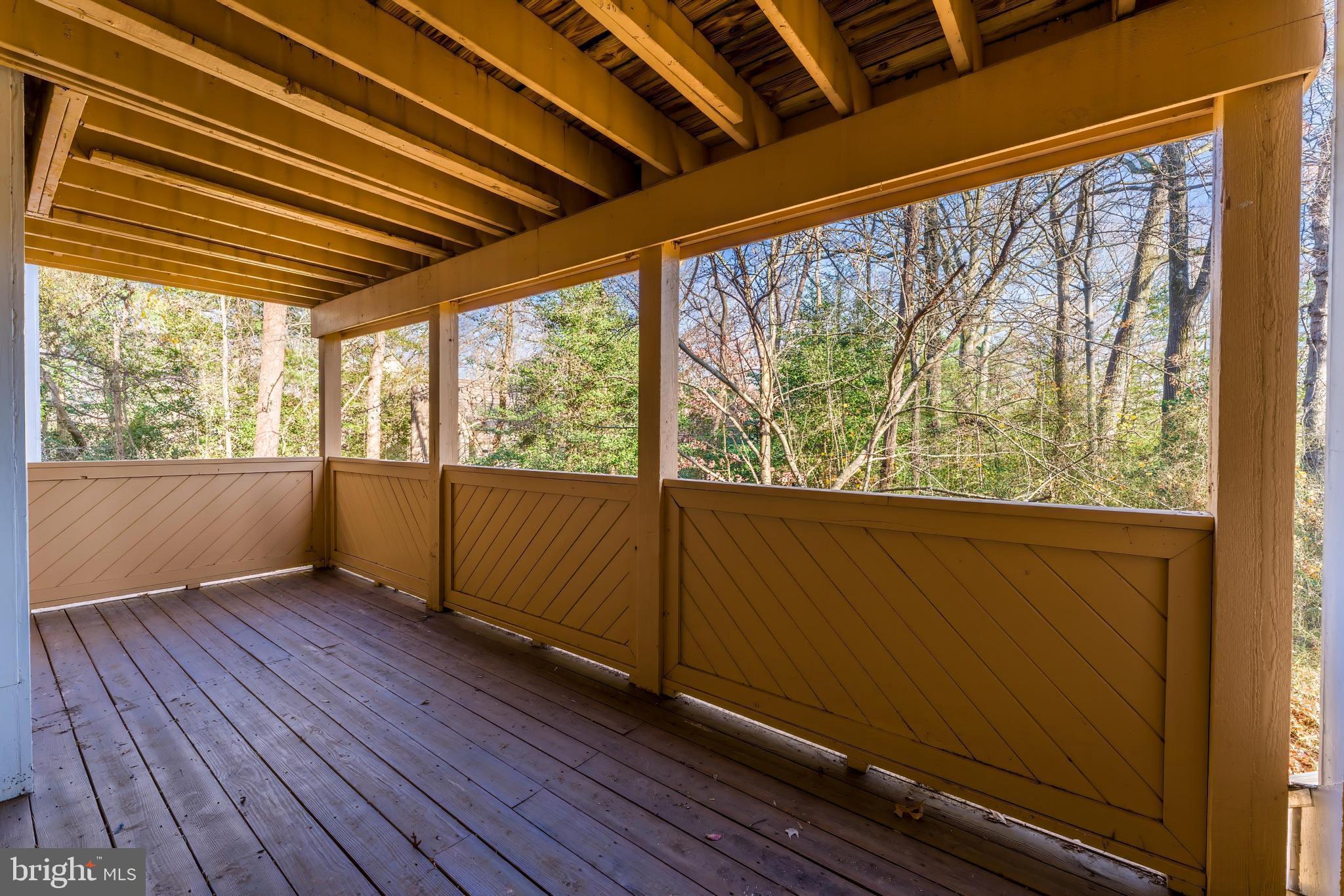 HAMPTON POINTE - Residential