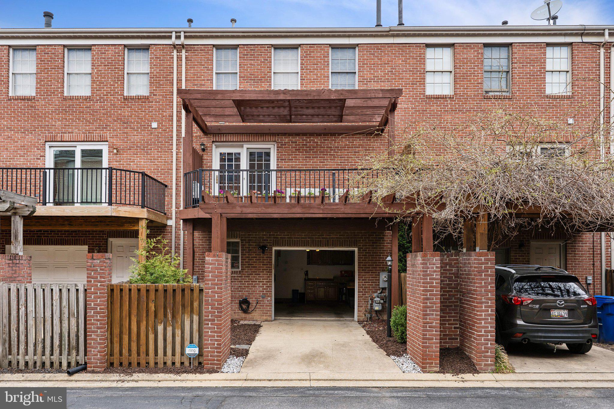 FEDERAL HILL HISTORIC DISTRICT - Residential Lease