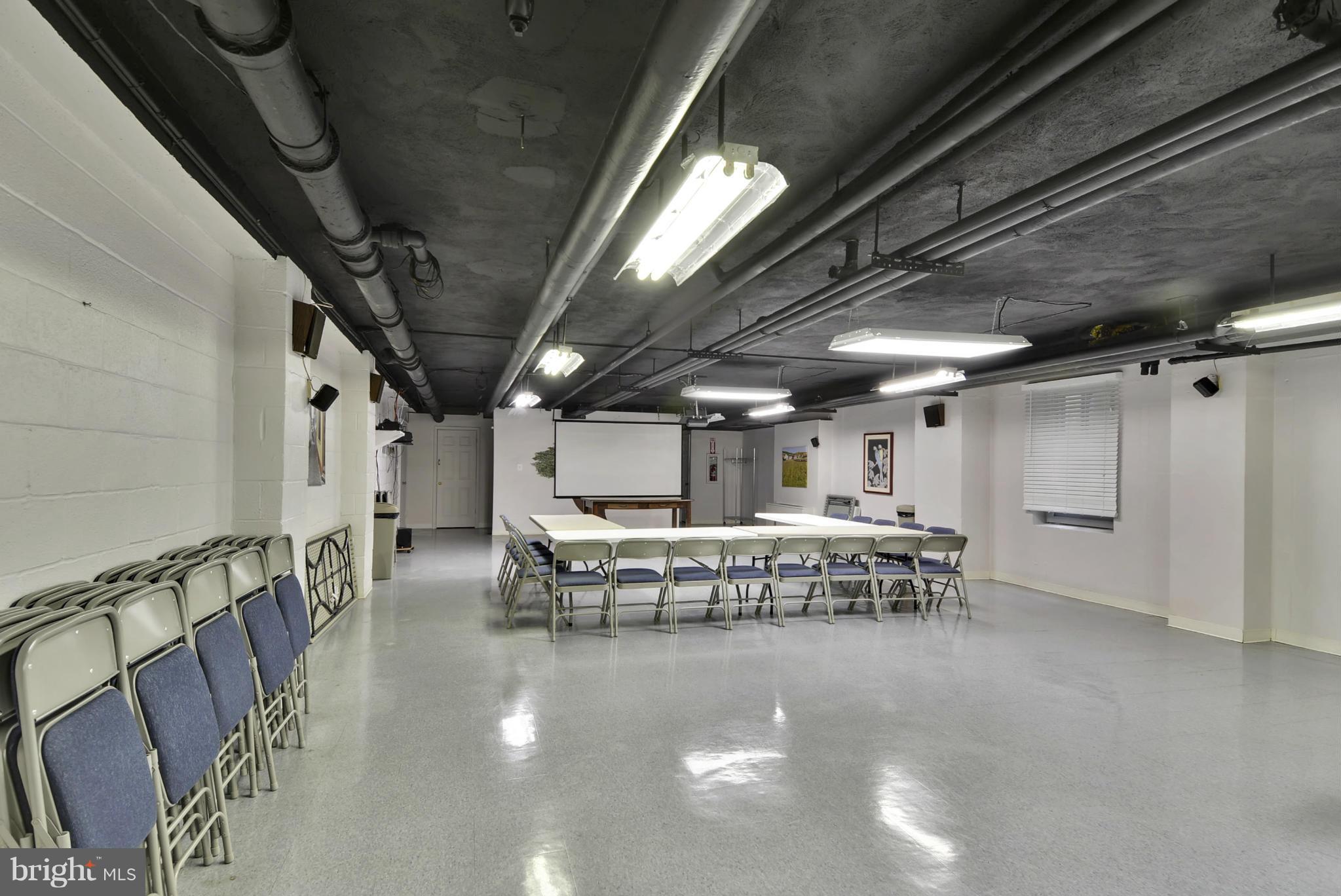 ELEVEN SLADE - Residential