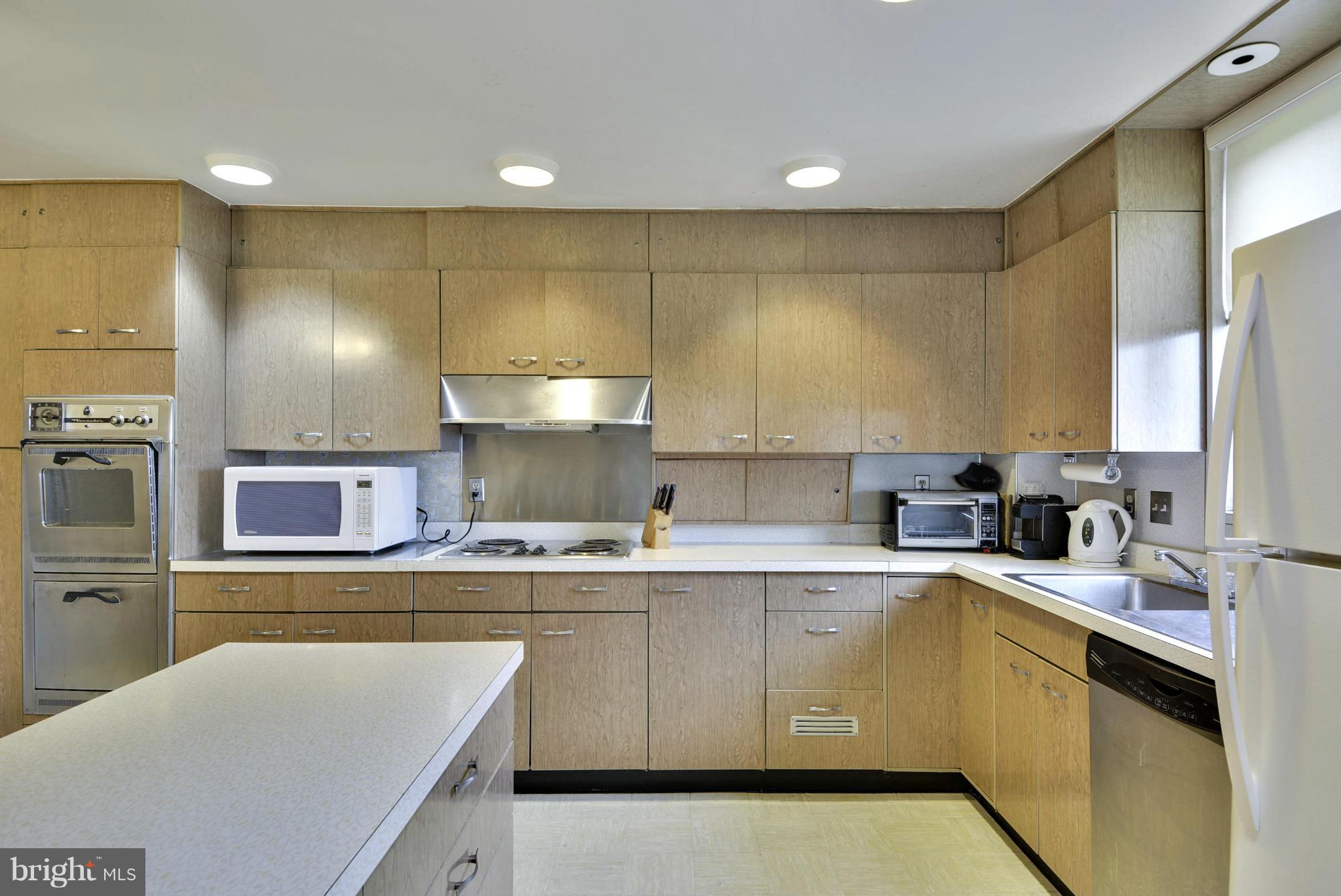 ELEVEN SLADE - Residential