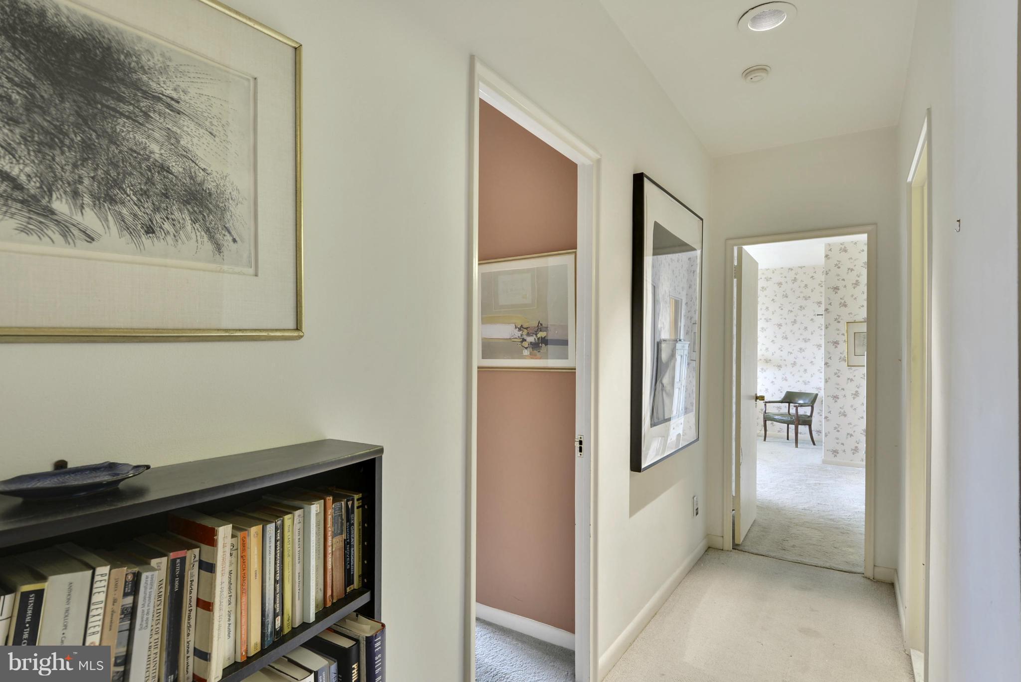 ELEVEN SLADE - Residential