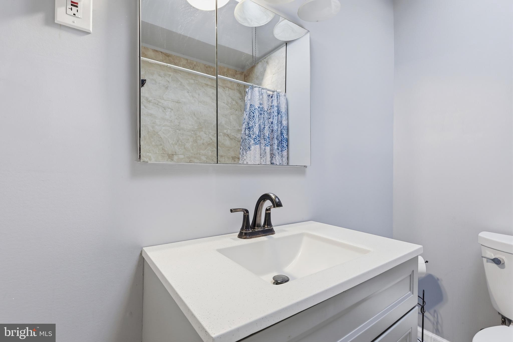 WEST OAK LANE - Residential