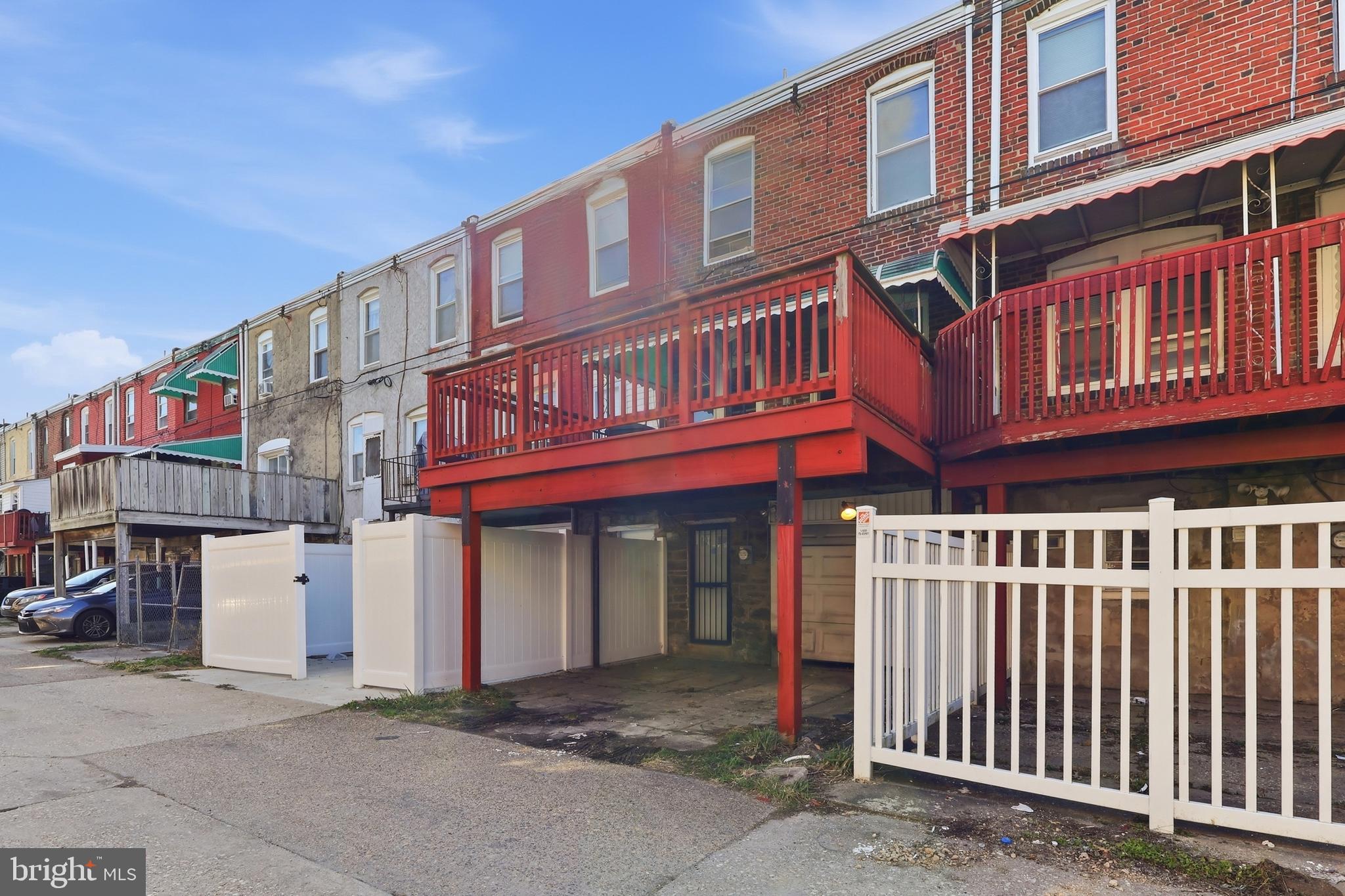 WEST OAK LANE - Residential