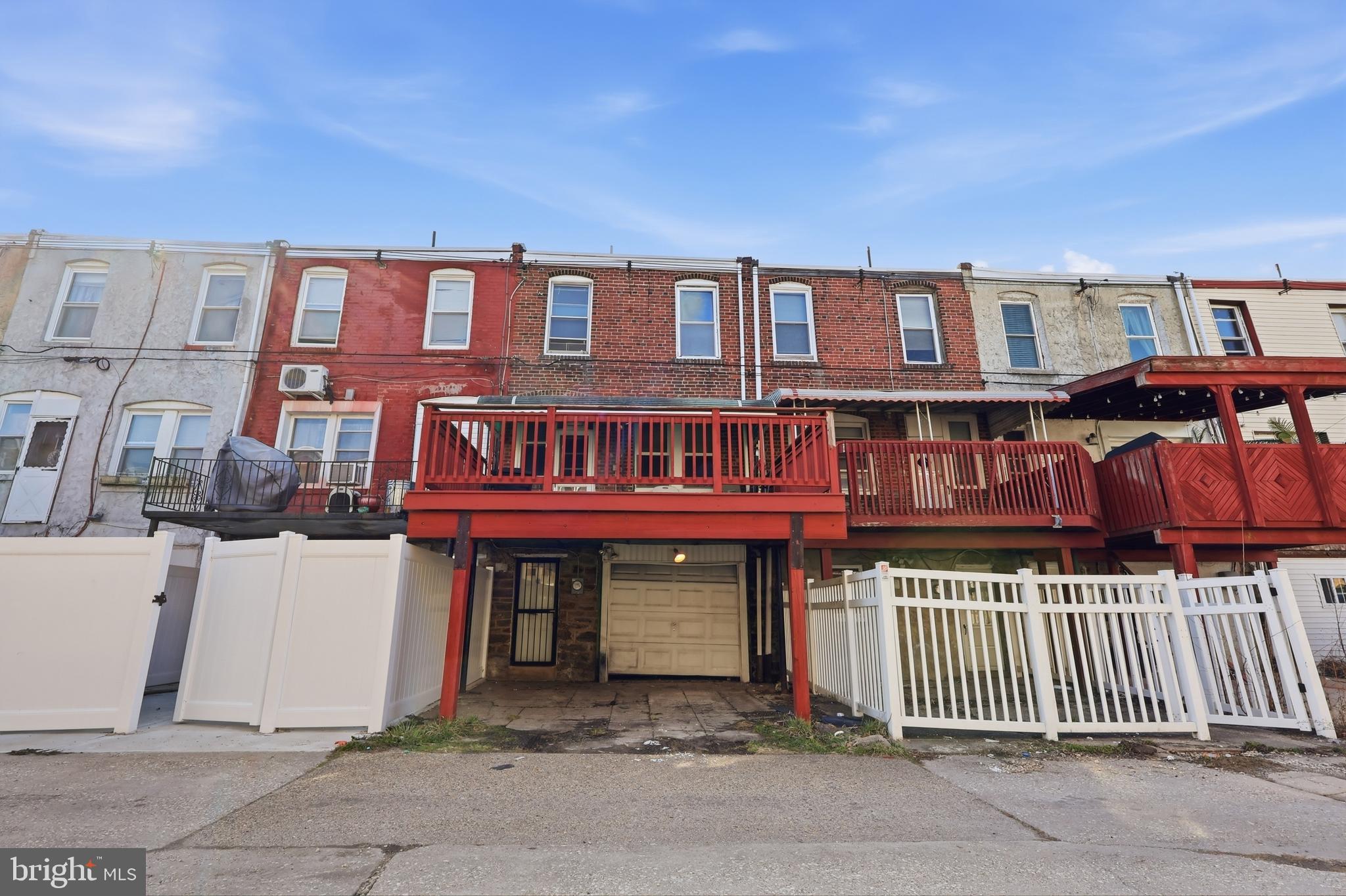 WEST OAK LANE - Residential