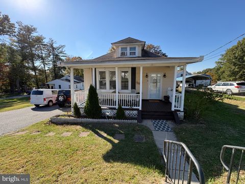 2040 NORTHEAST AVENUE BALTIMORE MD 21227