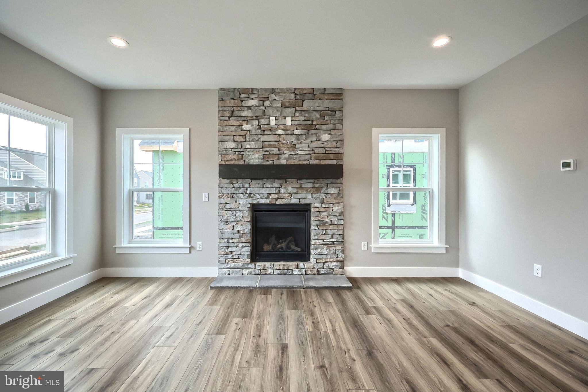 WRIGHT'S LANDING - Residential