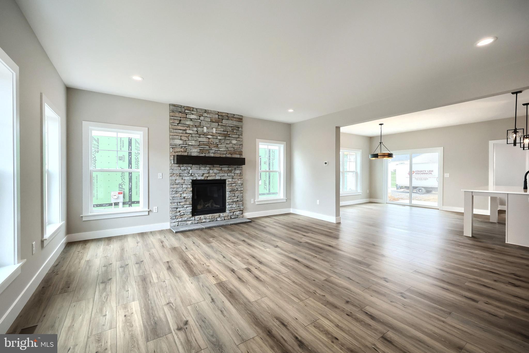 WRIGHT'S LANDING - Residential