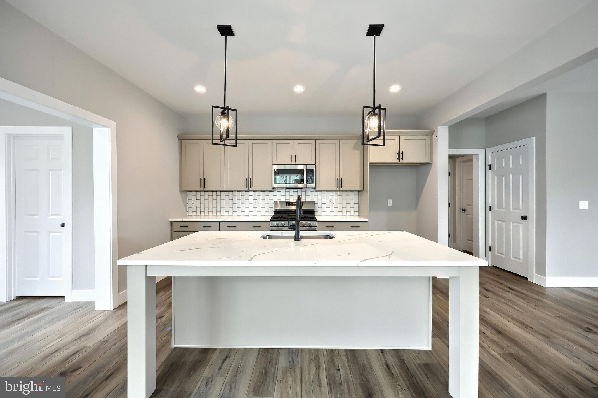 WRIGHT'S LANDING - Residential