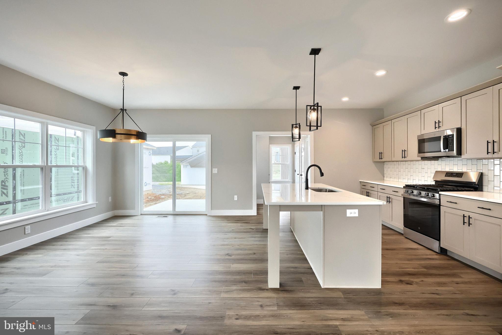 WRIGHT'S LANDING - Residential