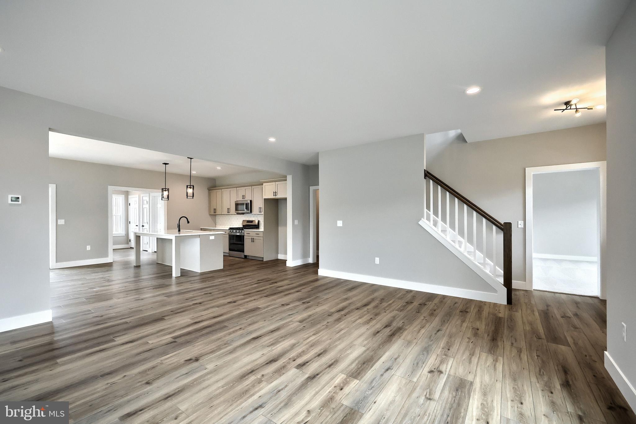 WRIGHT'S LANDING - Residential